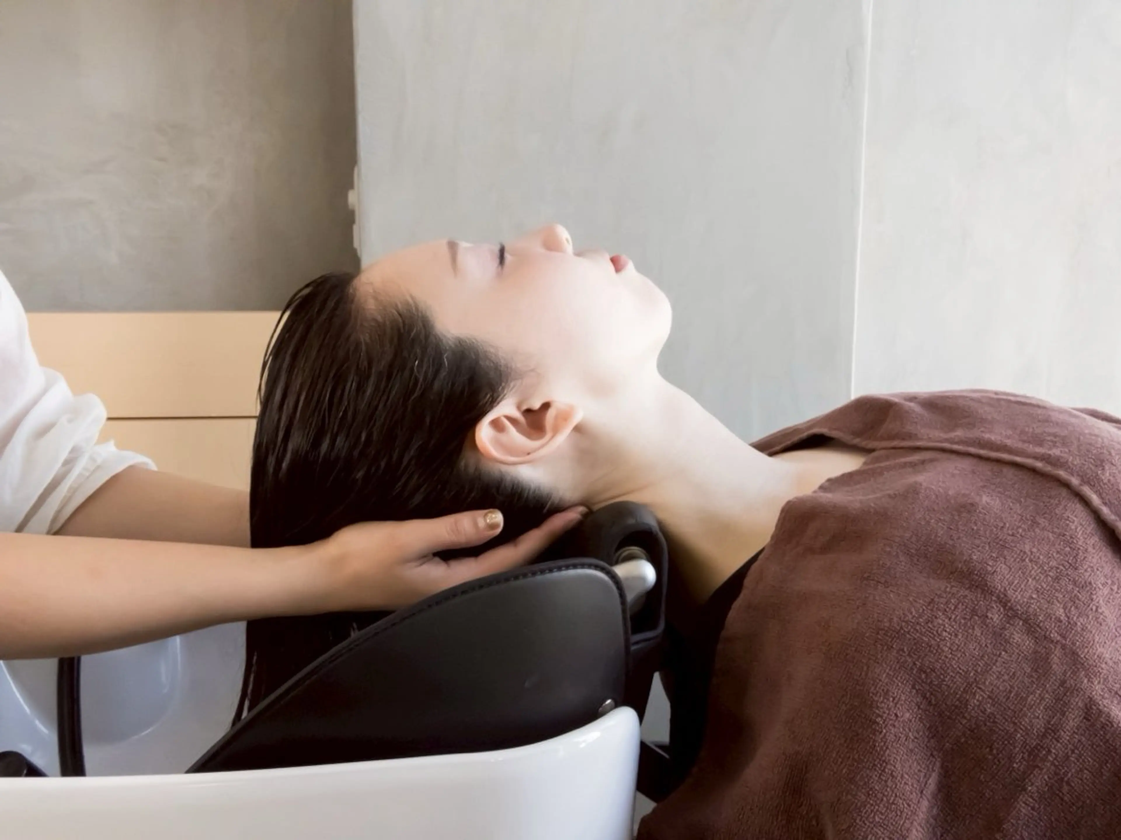 セミロング メンズ ヘッドスパ elements所属・榎 菜摘のヘアスタイル