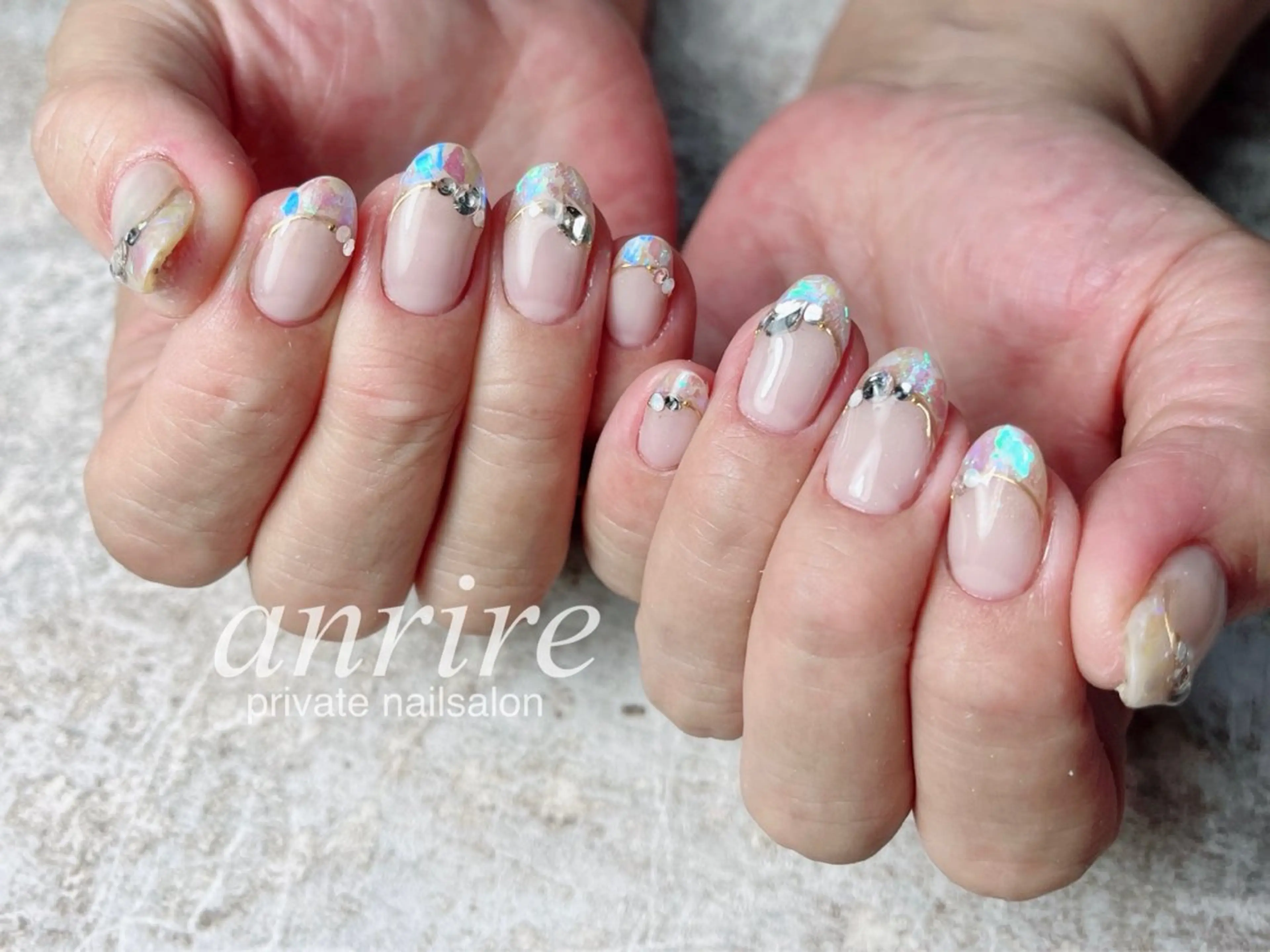 ネイル オーロラネイル フレンチネイル ジェルネイル キラキラネイル ミラーネイル ハンドネイル nailsalon anrireのネイルデザイン