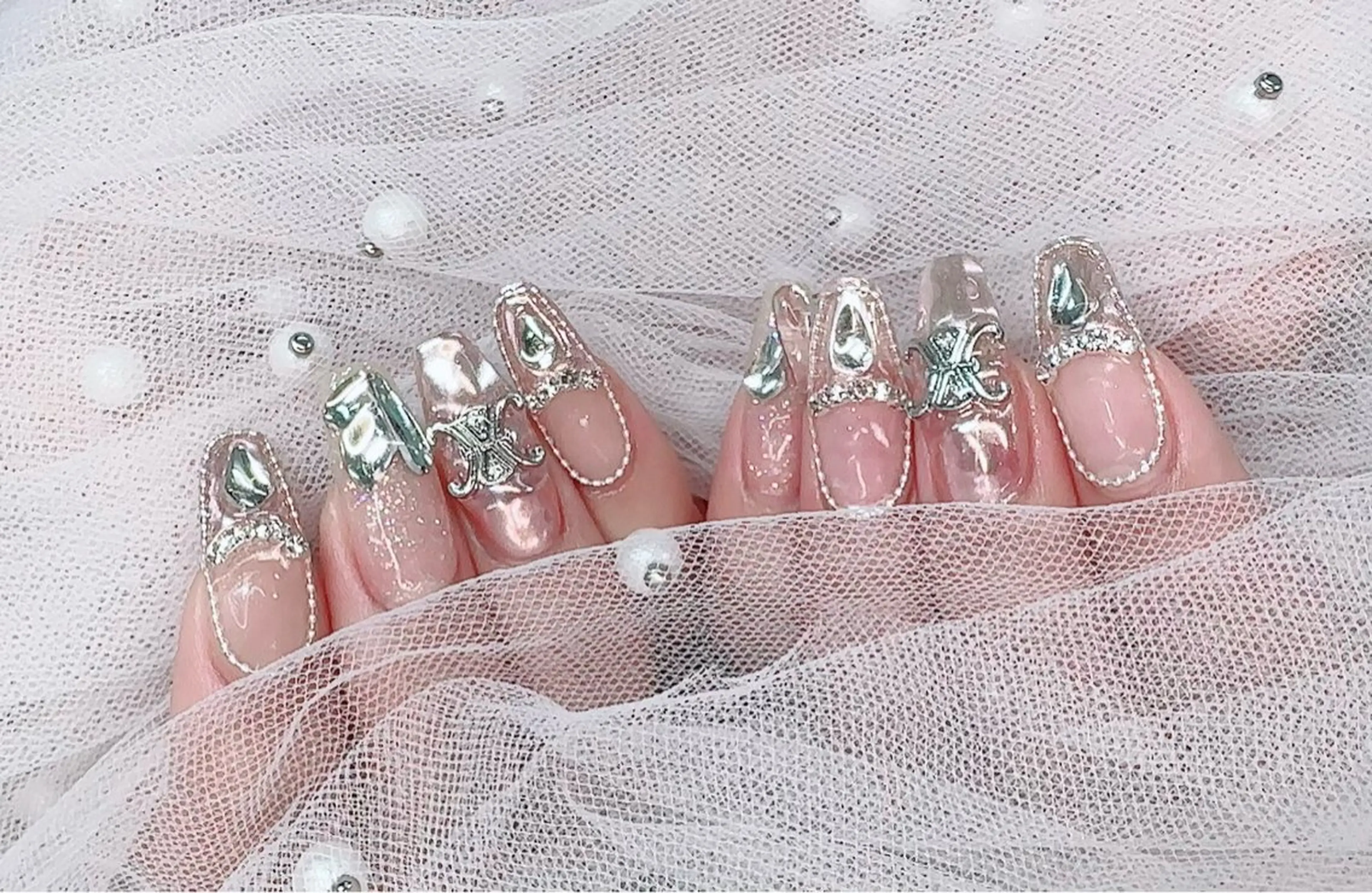 ネイル Minéa nailのネイルデザイン