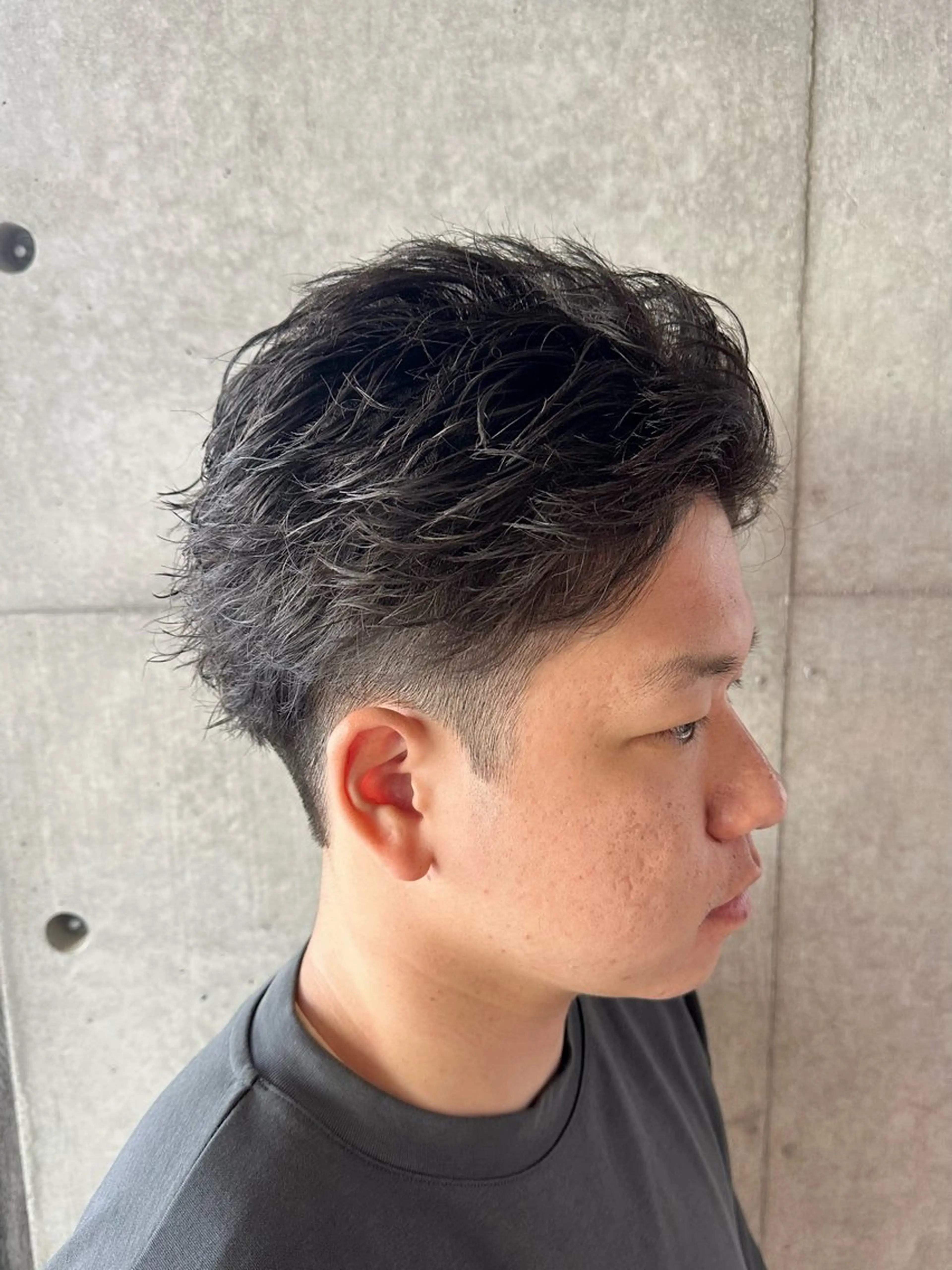 パーマ メンズ メンズ就活ヘア メンズパーマ 波巻きパーマ スパイラルパーマ 梅田中崎町メンズ 美容師ユースケのヘアスタイル