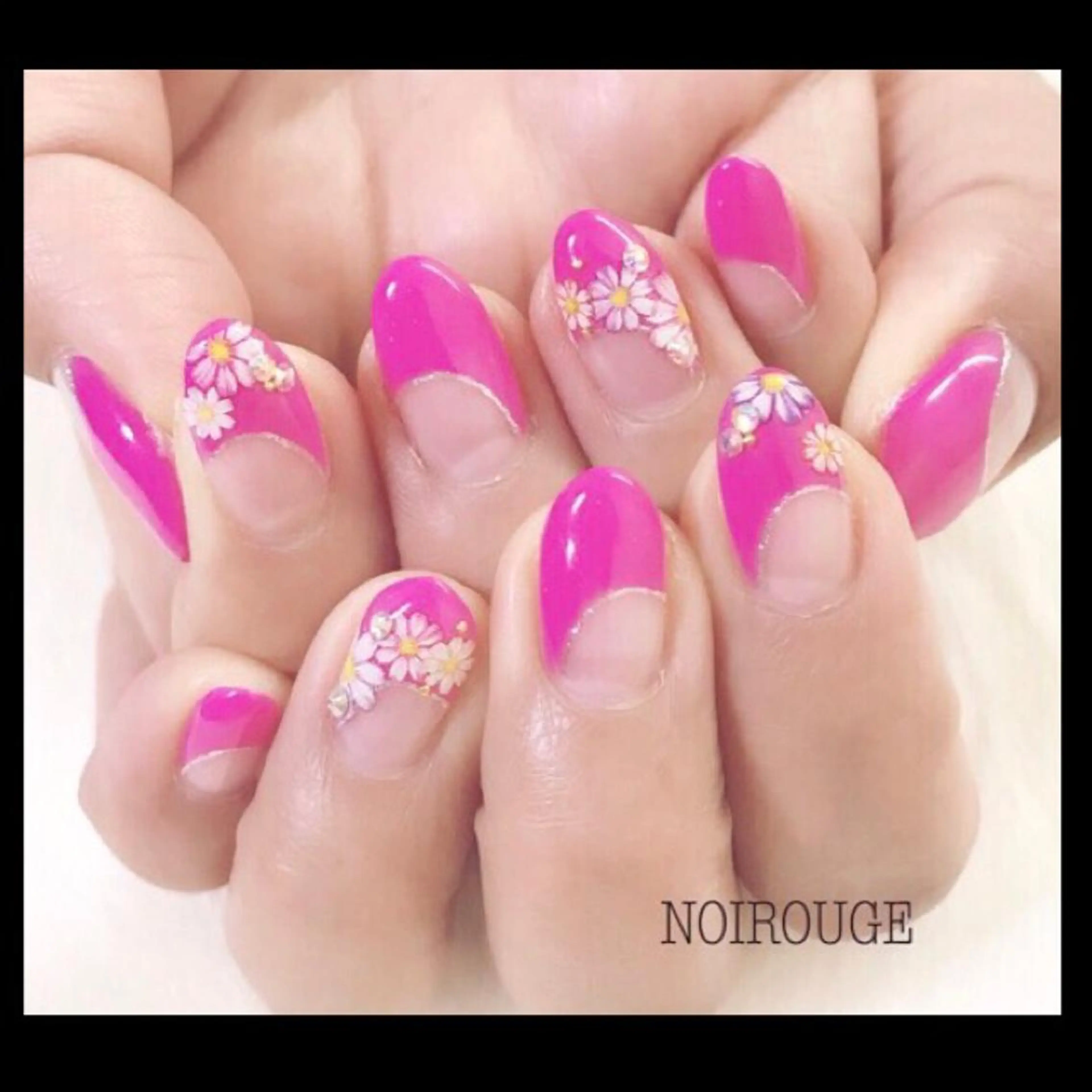 ネイル NOIROUGE所属・NOI ROUGEのネイルデザイン