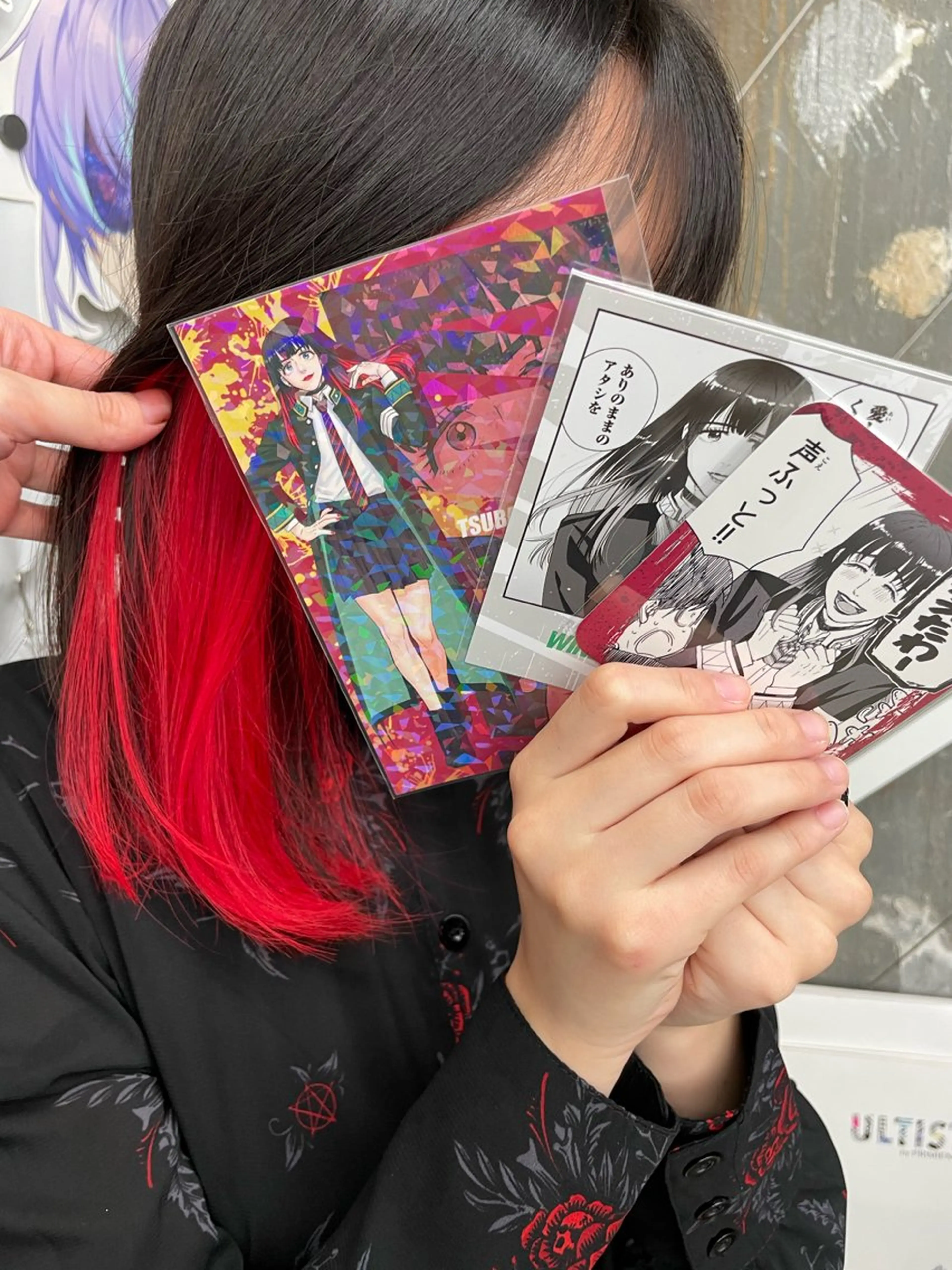 セミロング カラー インナーカラー レッドカラー ヘアカラー インナーカラー 推し ブリーチ  髪質改善のヘアスタイル