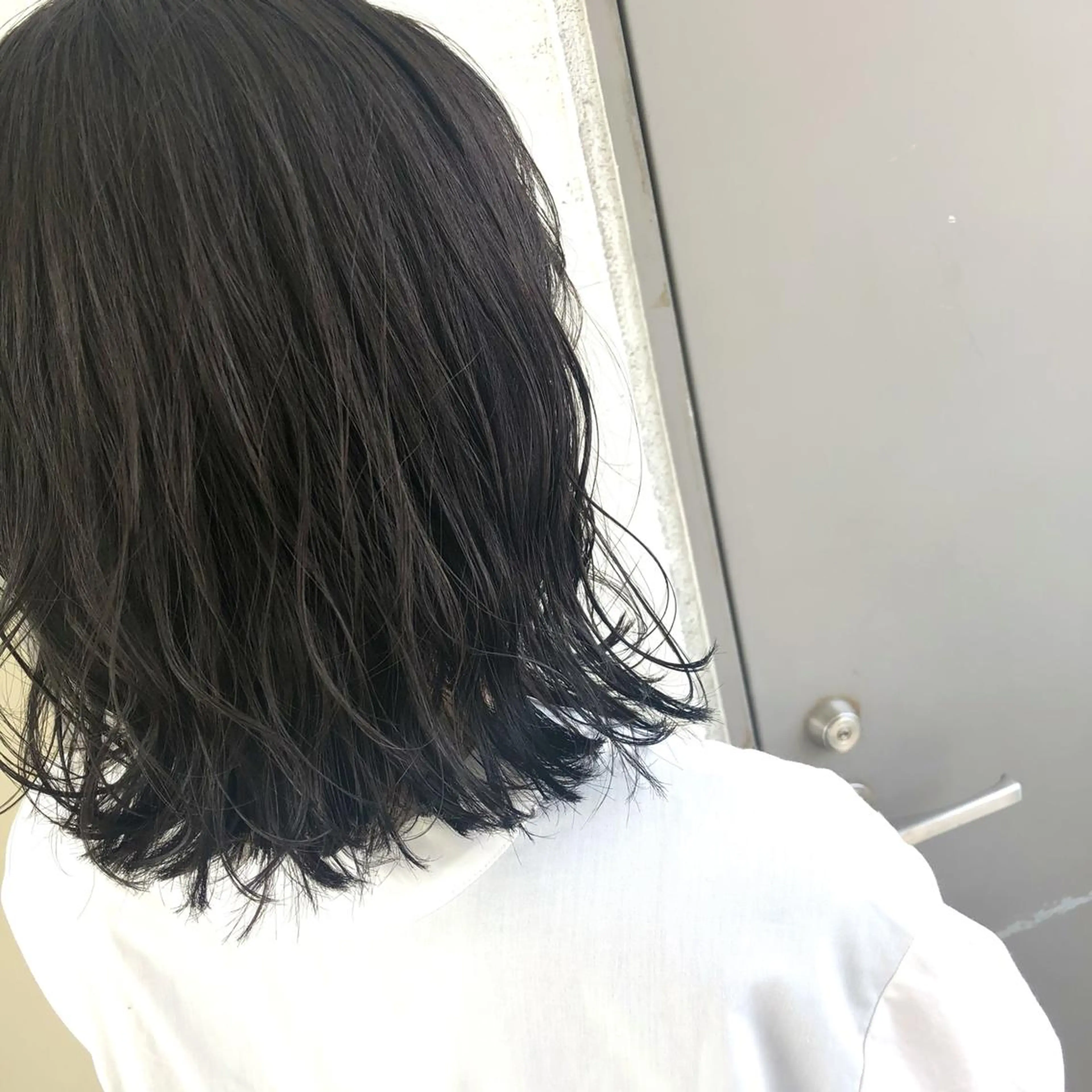 ミディアム カラー グレージュ オリーブグレージュ オリーブグレー beauty: beast 大名店のヘアスタイル