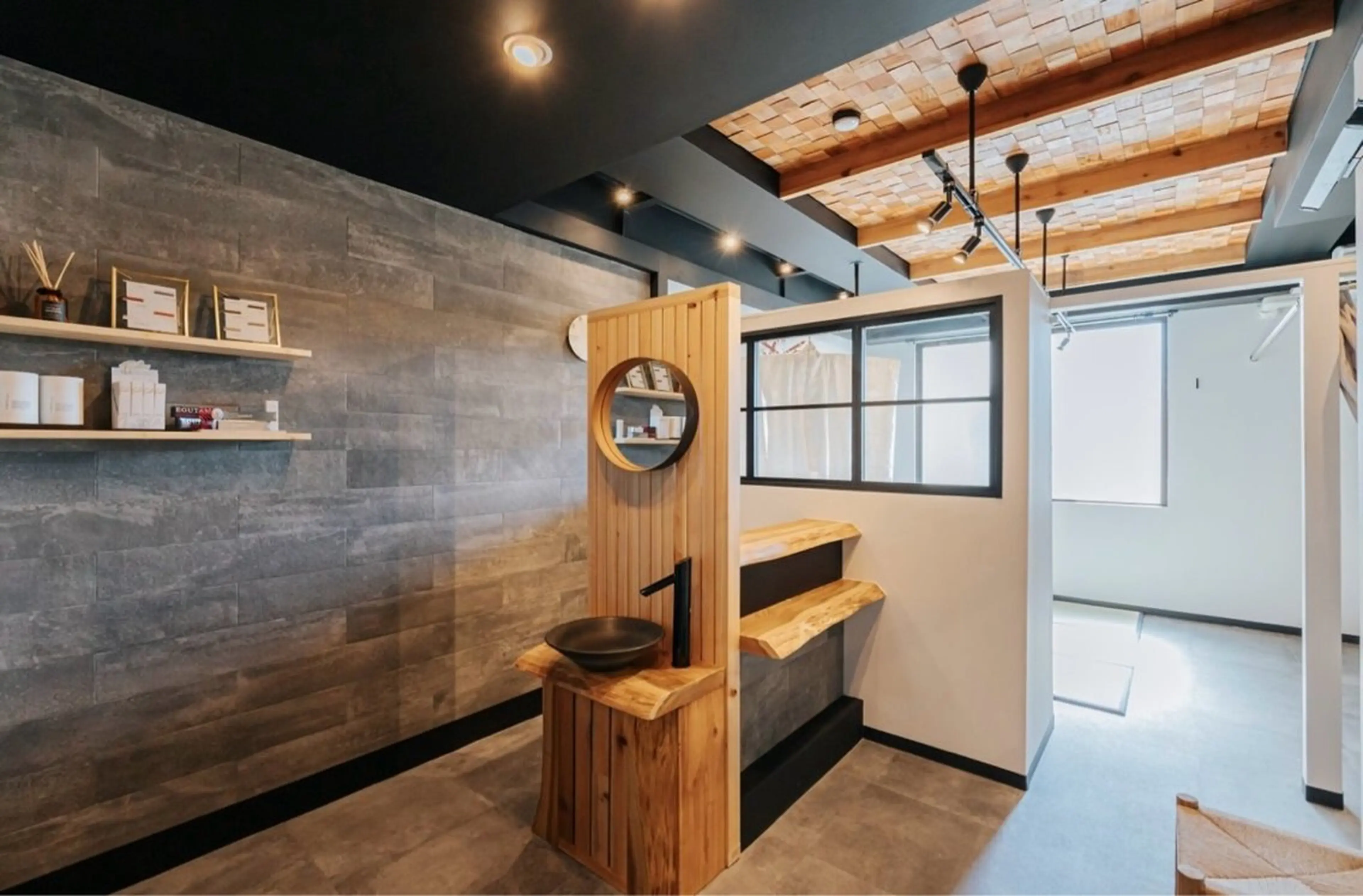 diarblue鎌倉 🖤Reiのマツエク・マツパデザイン