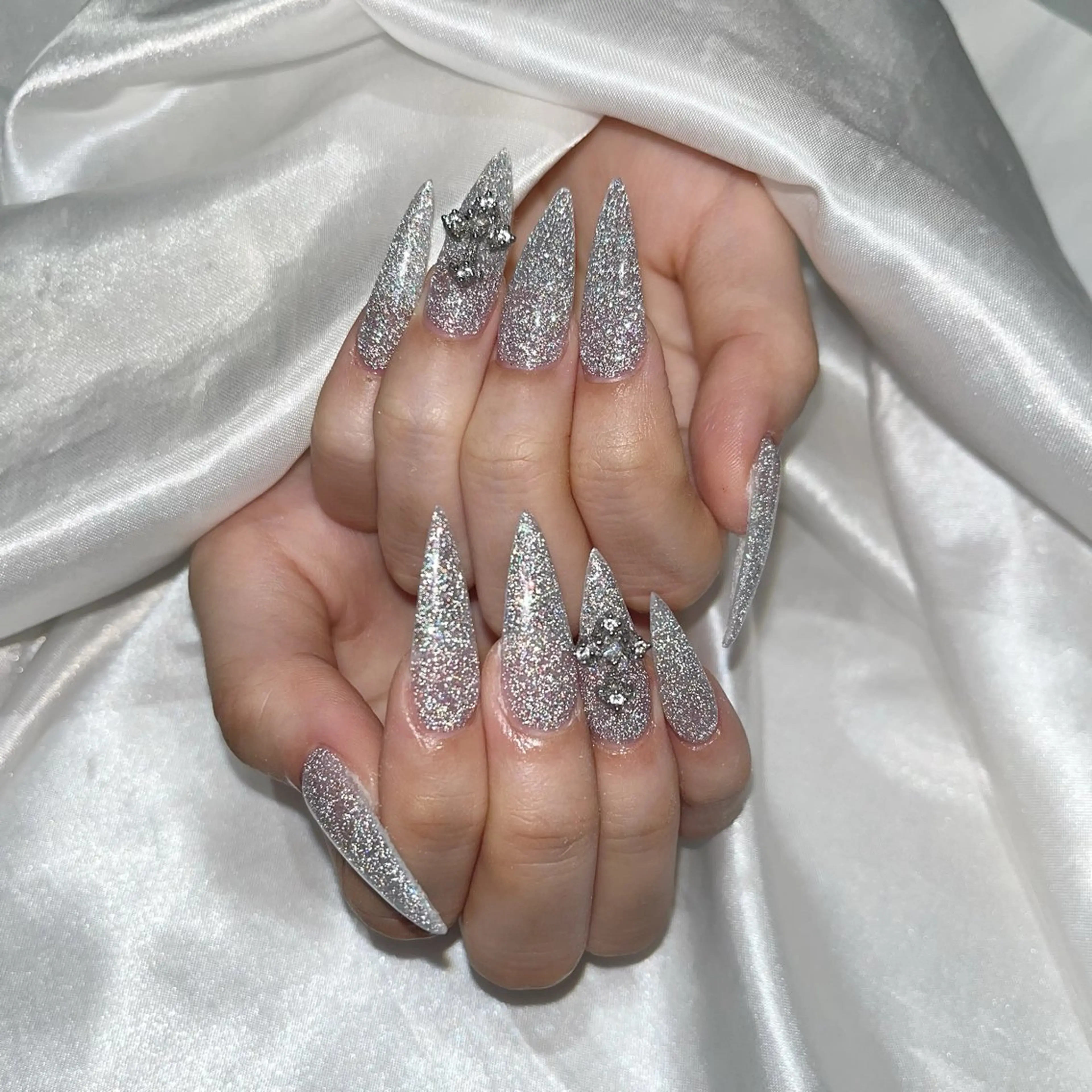 ネイル WISTERIA aisaのネイルデザイン