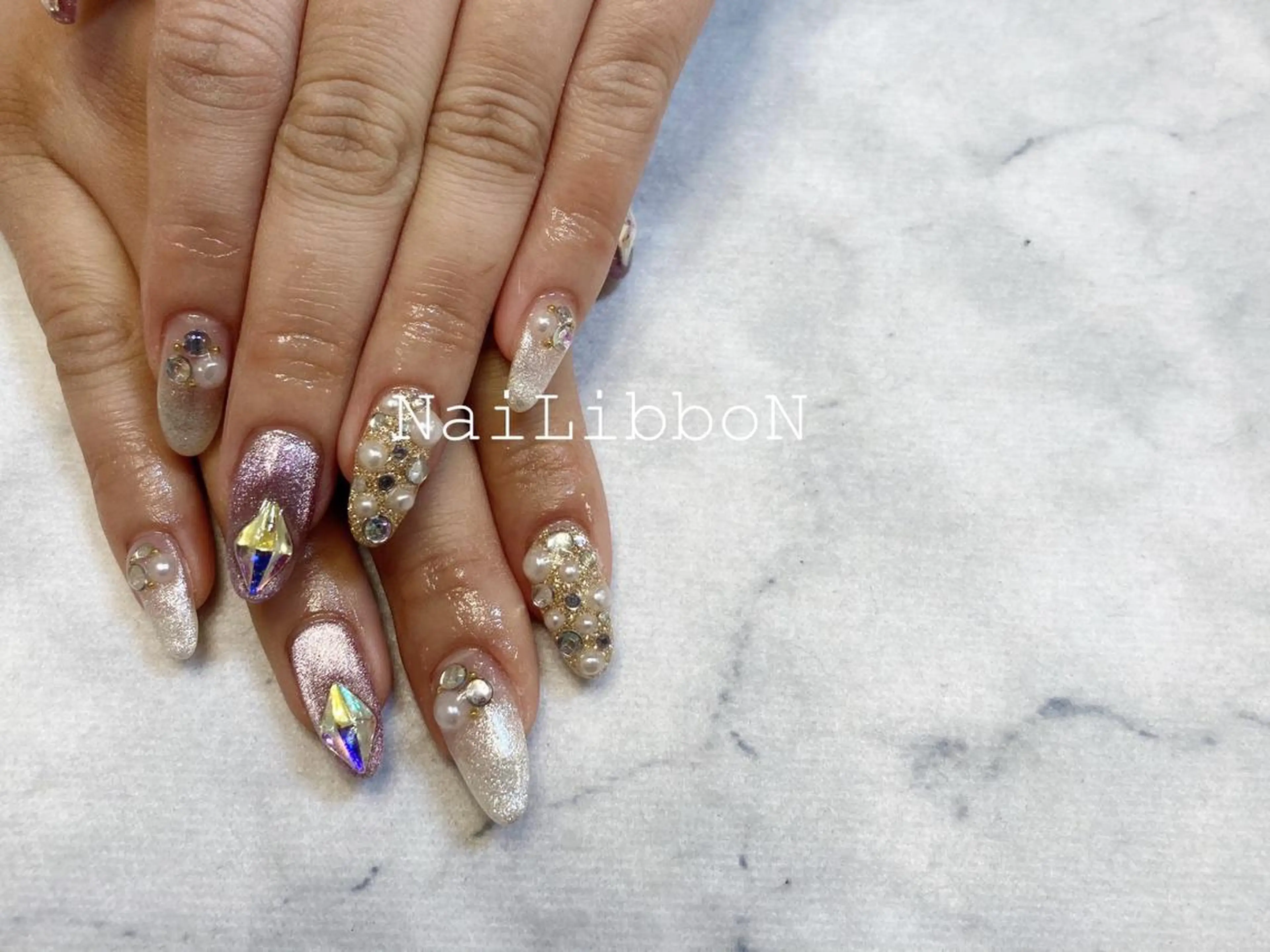 ネイル SWAMP nails所属・🎀ネイルサロン RIRI🎀のネイルデザイン