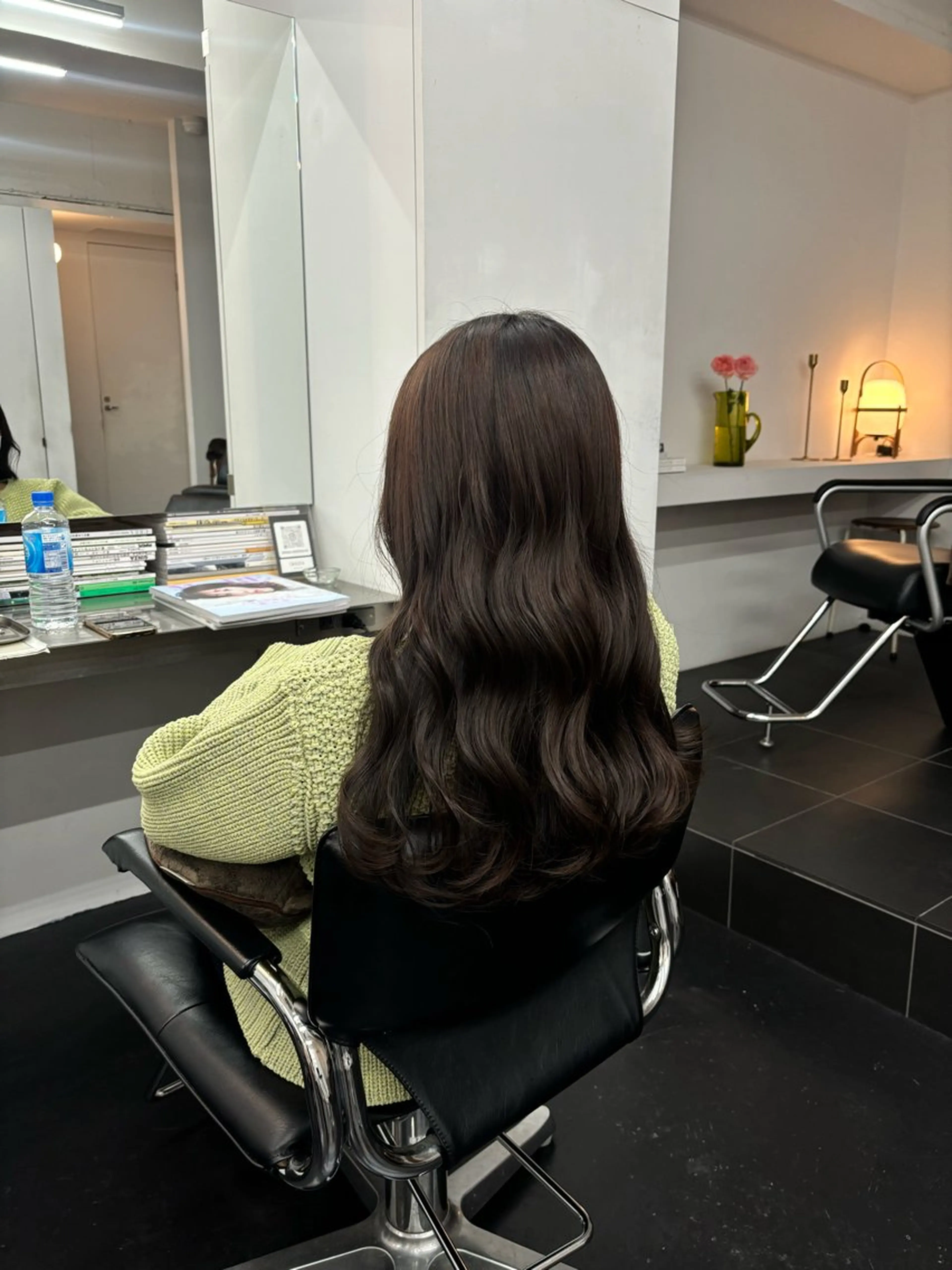ロング カラー ベージュカラー 透明感カラー オリーブベージュ 【ヤマザキアヤメ】 艶カラー/縮毛矯正のヘアスタイル