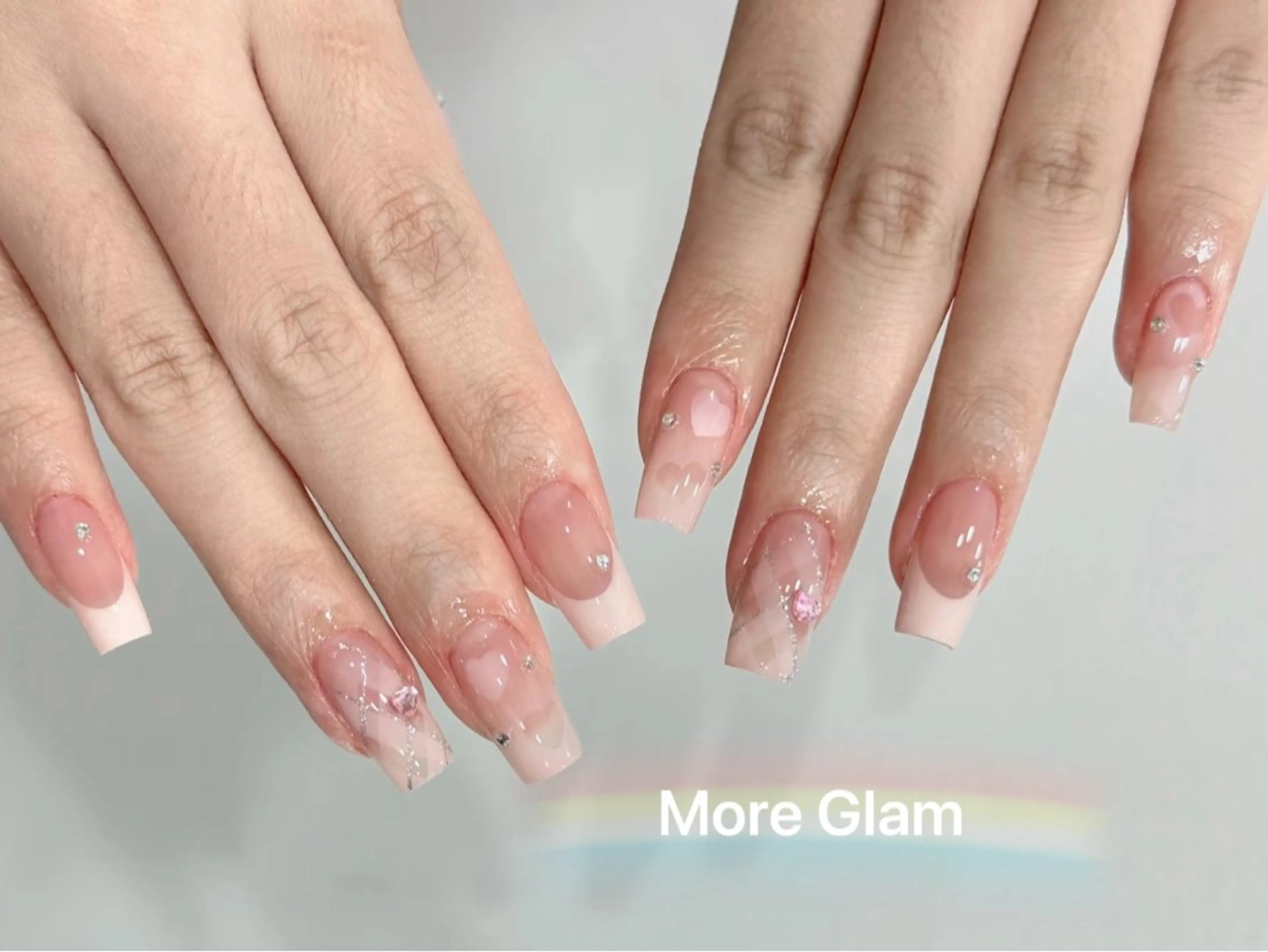 ネイル オーロラネイル カジュアル 長さ出し フレンチネイル ジェルネイル MoriseNail Jr研修💜イシダのネイルデザイン