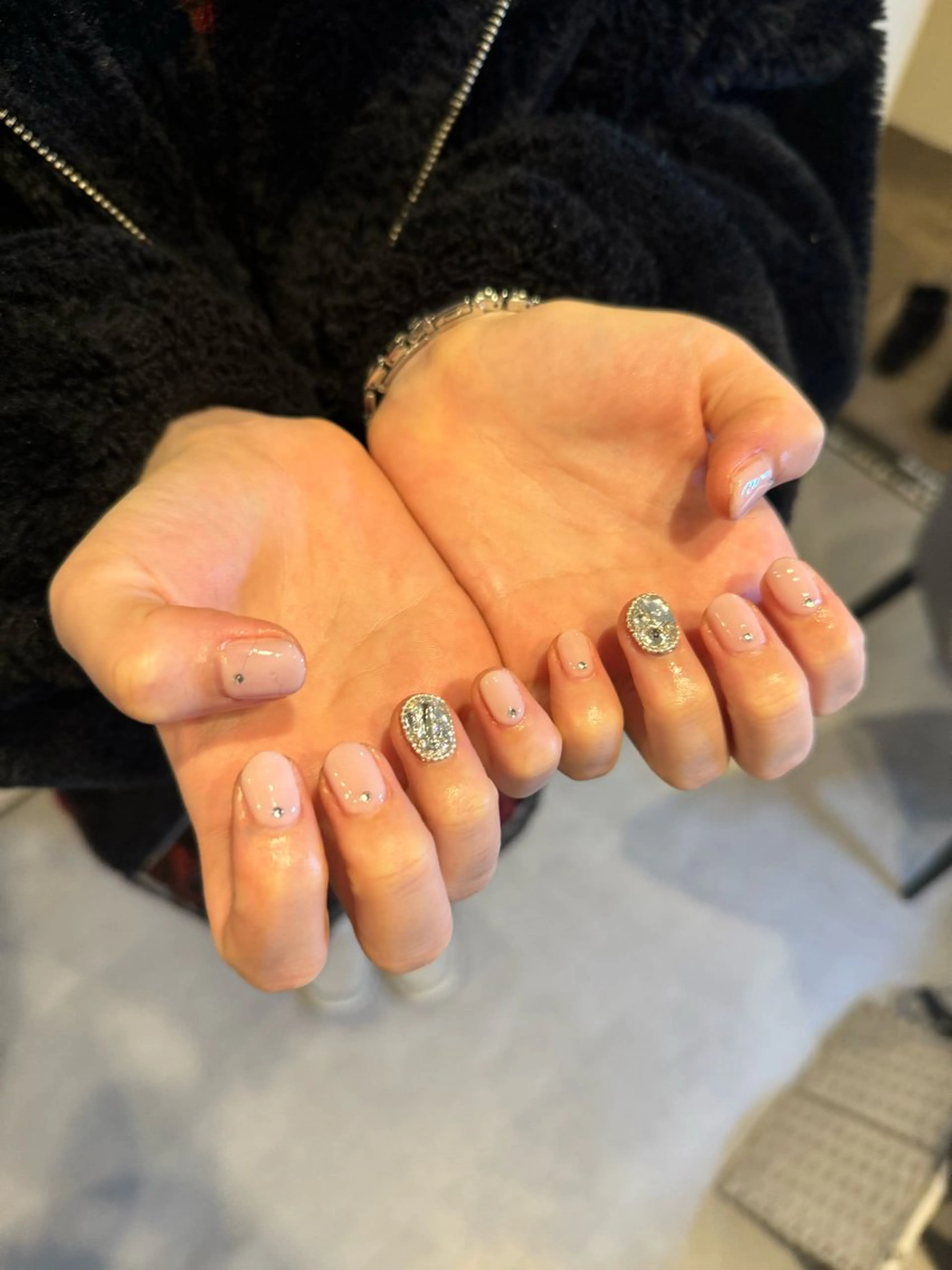 ネイル ハンドネイル 濱岡 咲のネイルデザイン