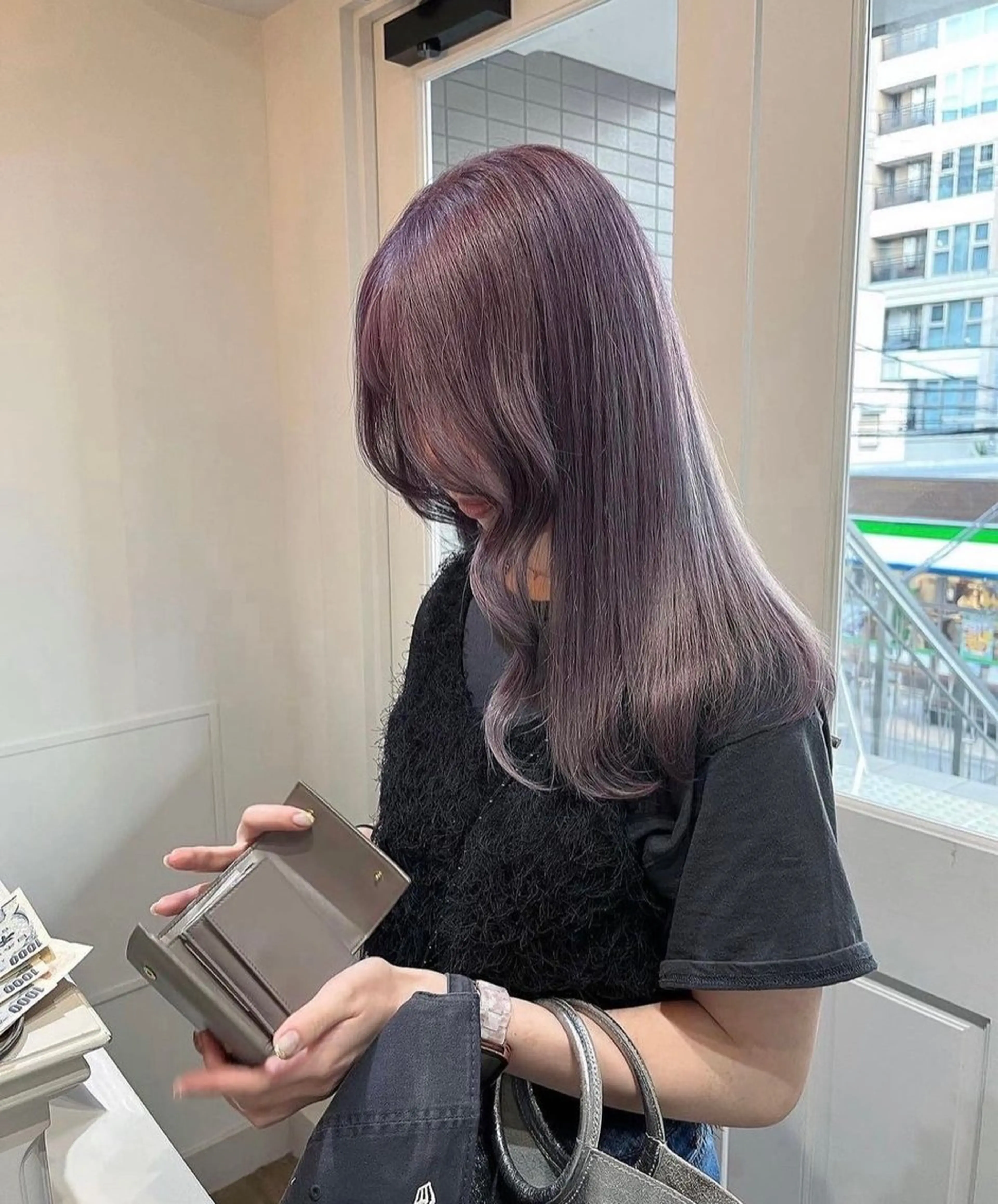 ロング カラー ブリーチ 𝗺𝗶𝗸𝘂♡ 似合わせ🎀のヘアスタイル