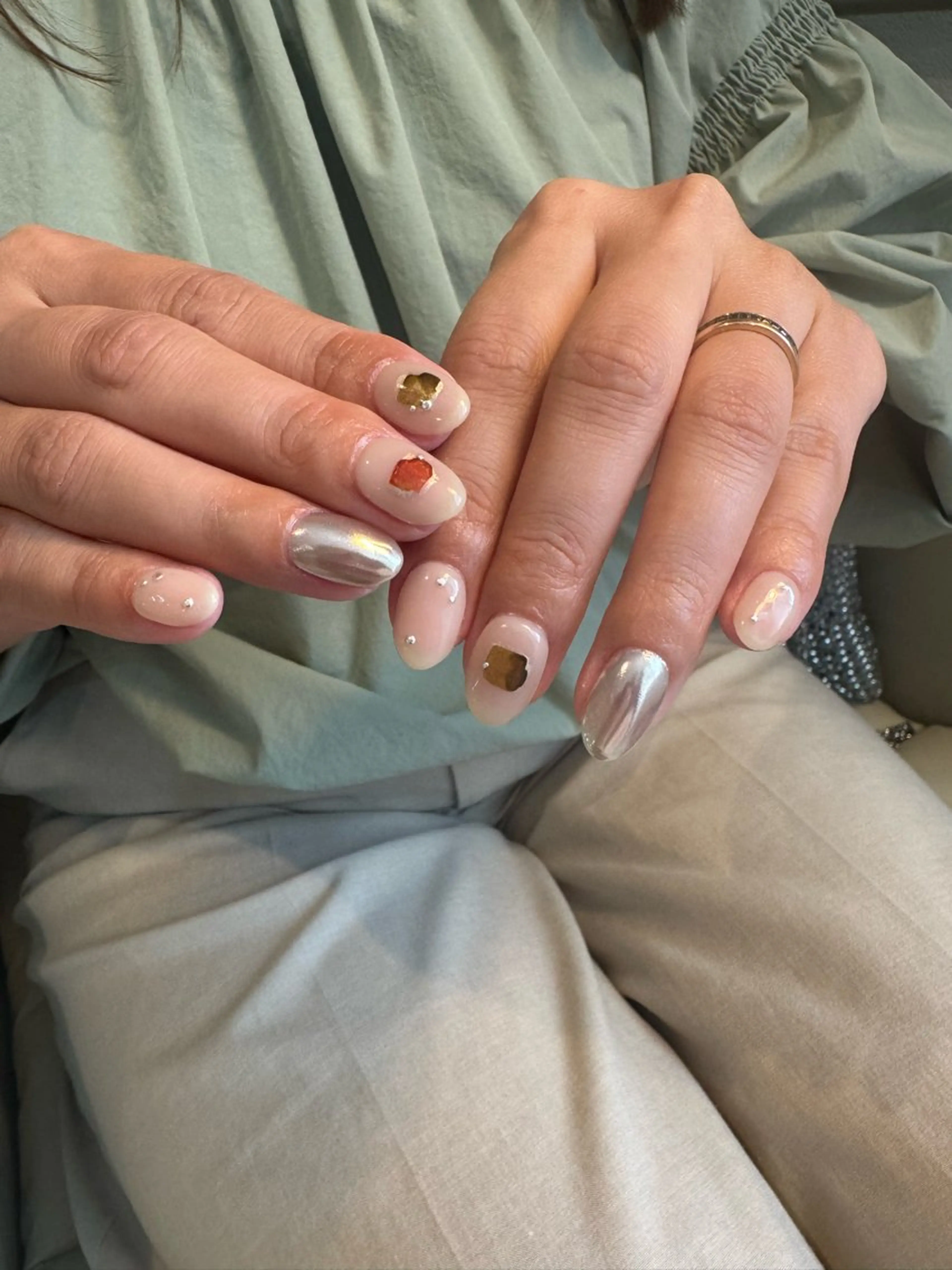 ネイル ニュアンスネイル 夏ネイル ハンドネイル MARUNAIL Misakiのネイルデザイン