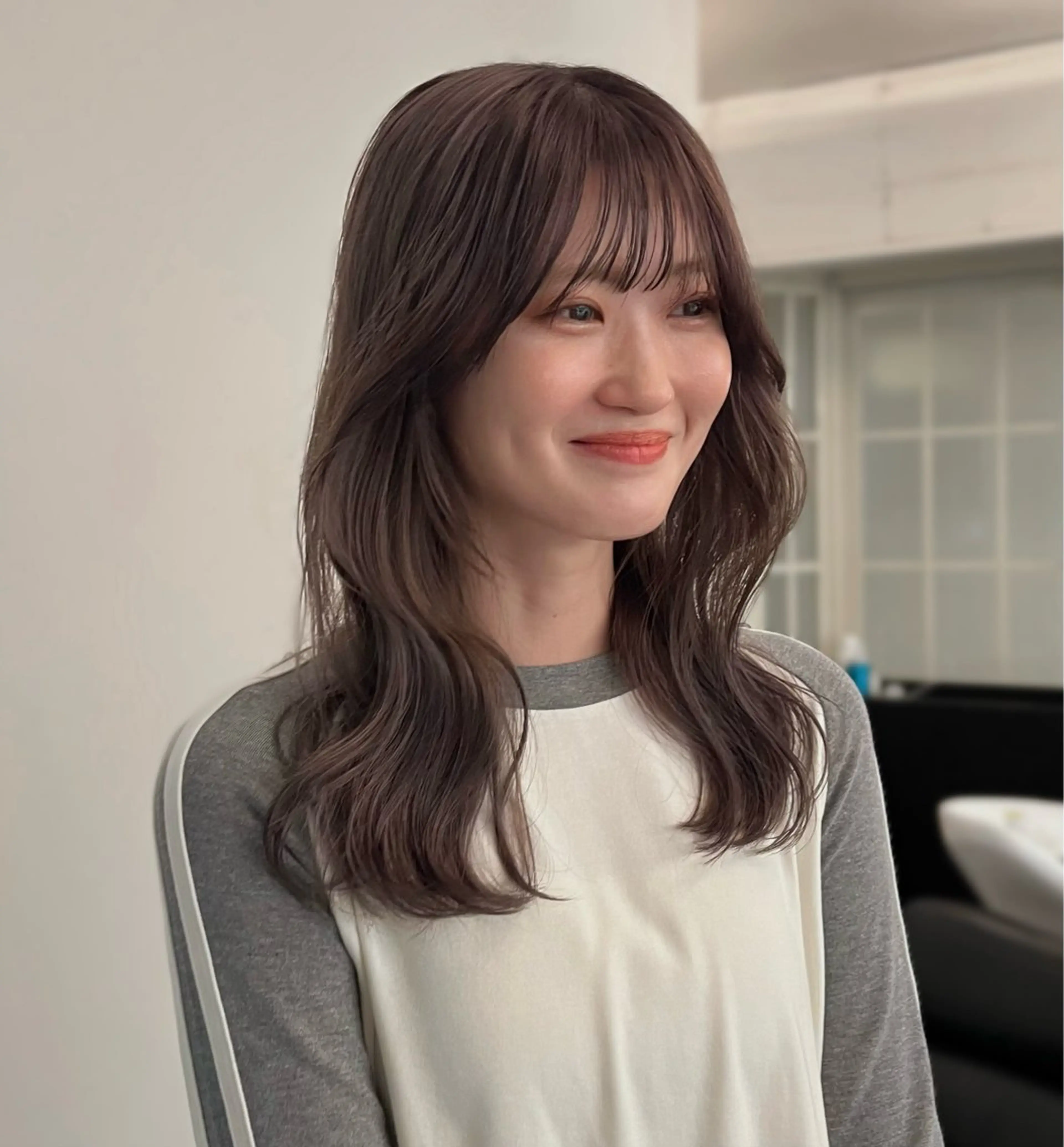ミディアム カラー グレージュ ブリーチなし/透明感 /ショート/大世のヘアスタイル