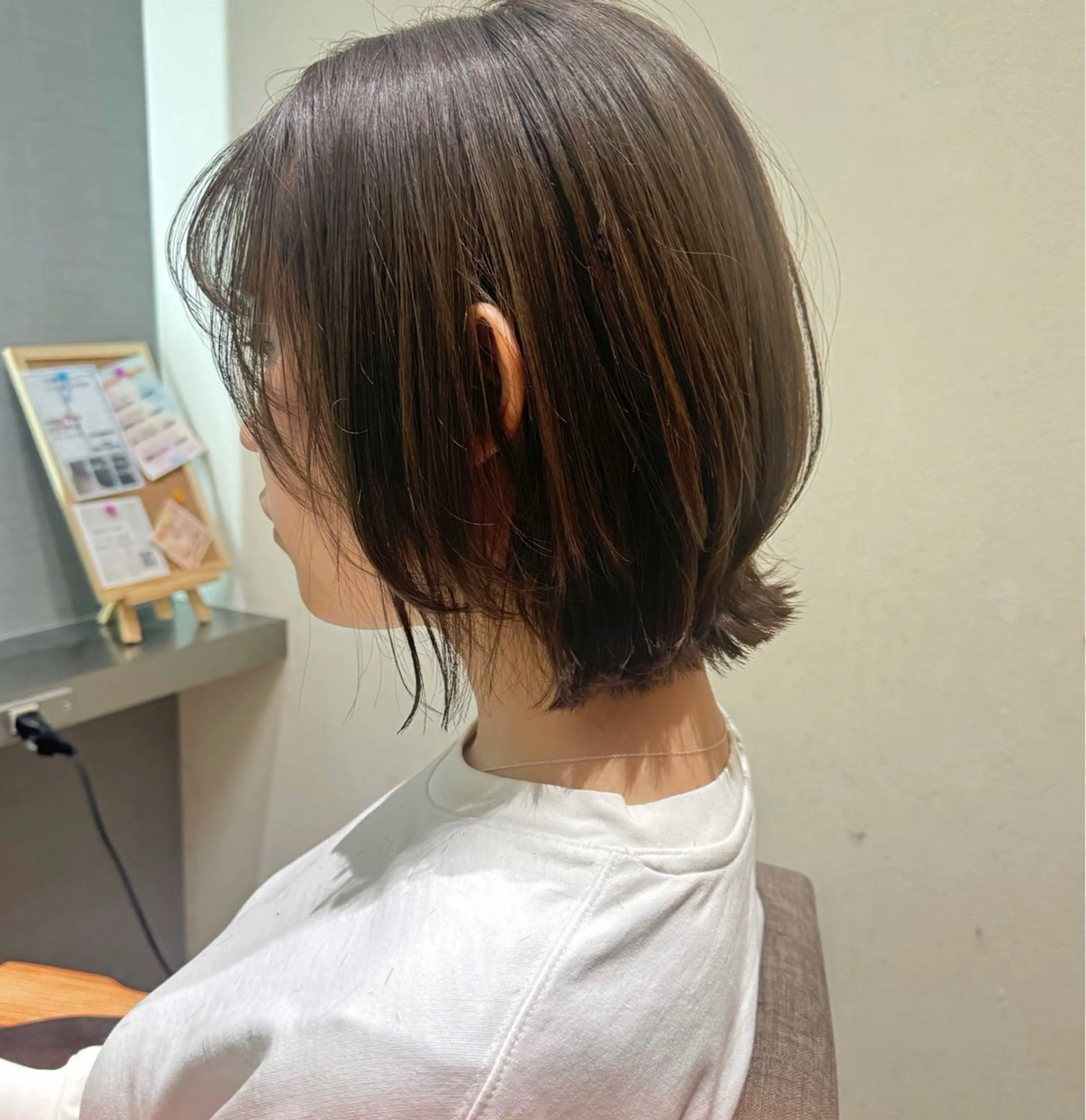 ミディアム ショート　縮毛矯正 レイヤー🌿FUKUのヘアスタイル