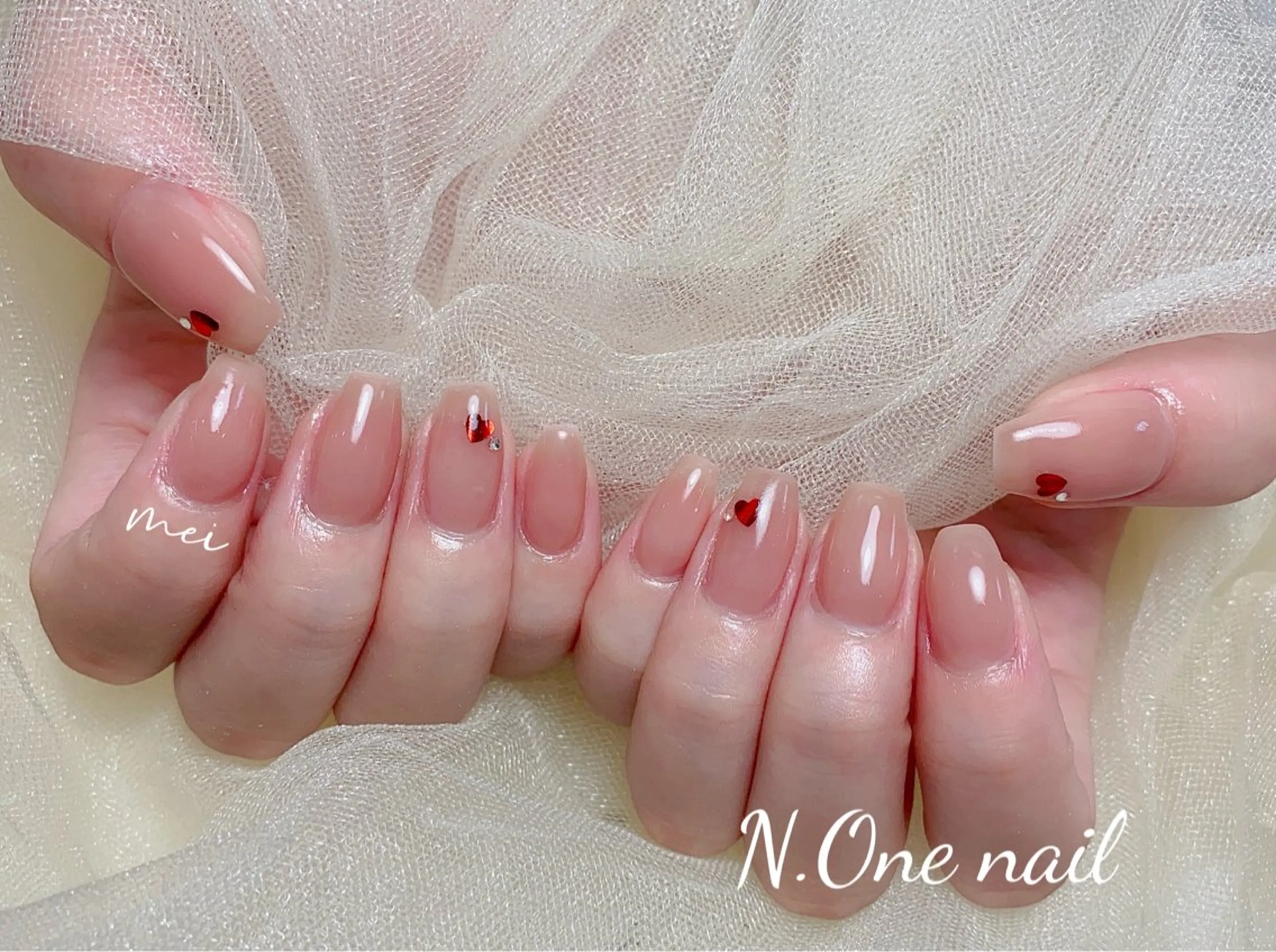 ネイル ストーンネイル N.one mei🎀のネイルデザイン