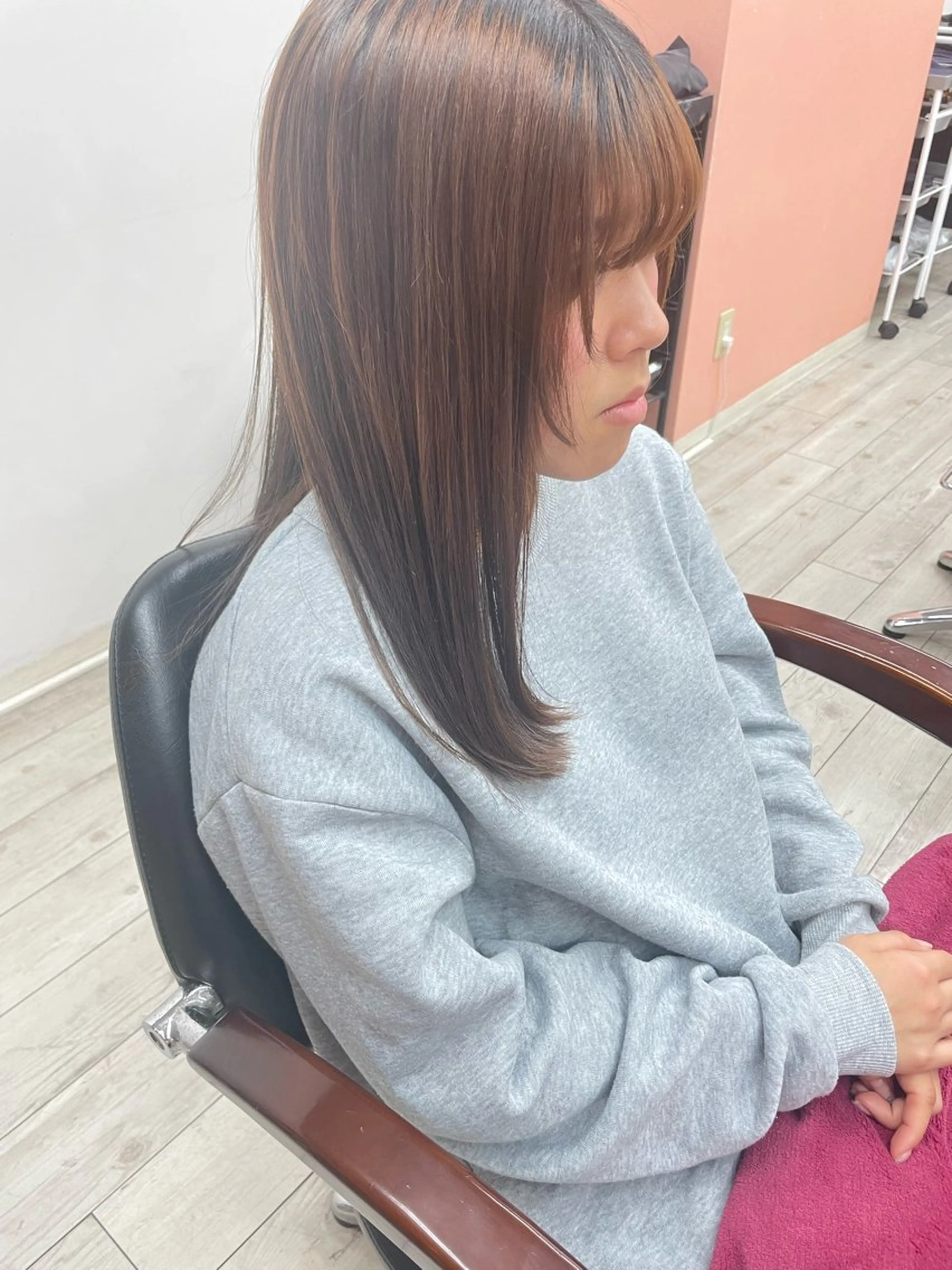 ロング 小林 佑香のヘアスタイル
