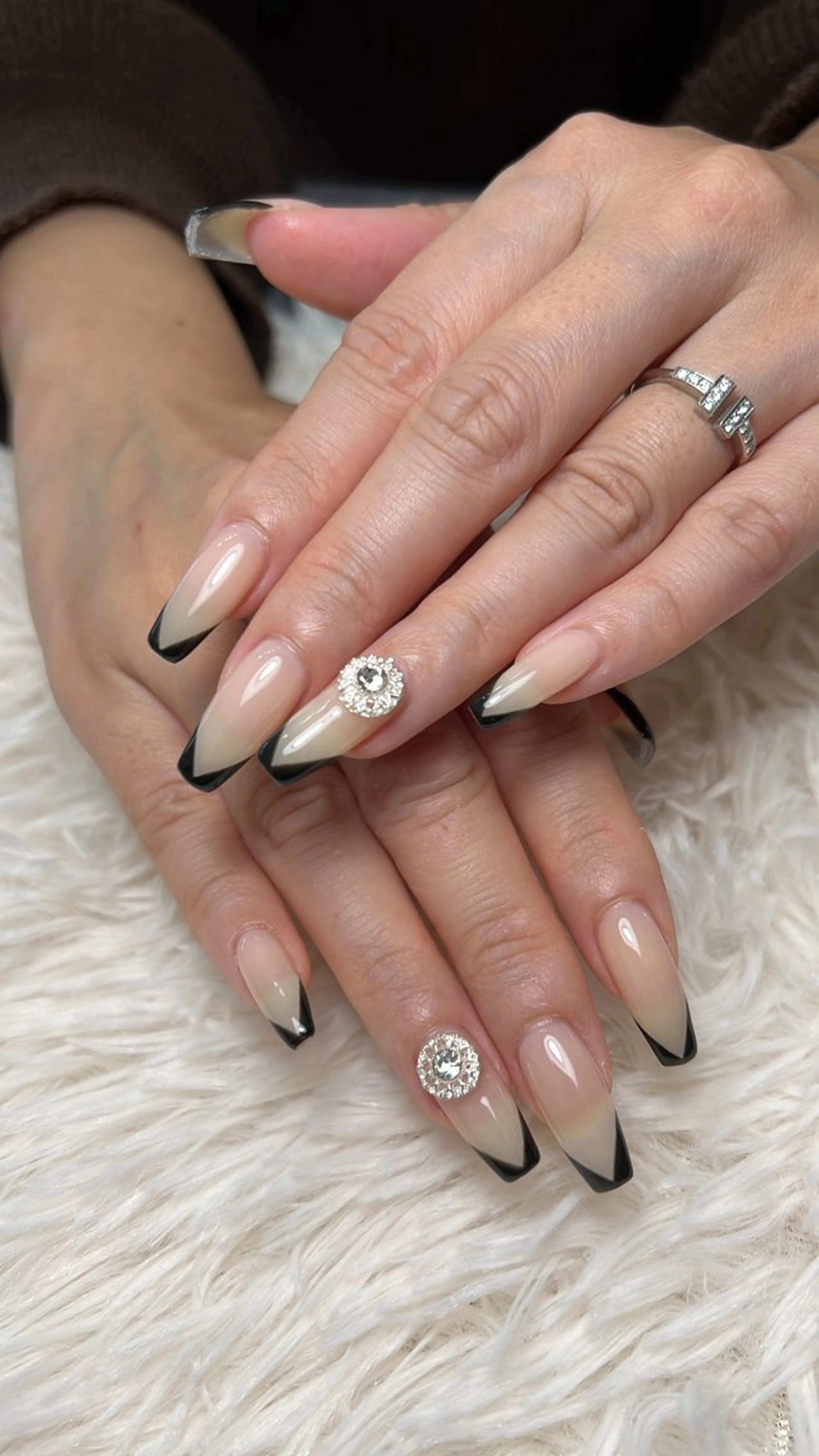 ネイル フレンチネイル ハンドネイル VIEWLU所属・Nail salon VIEWLUのネイルデザイン