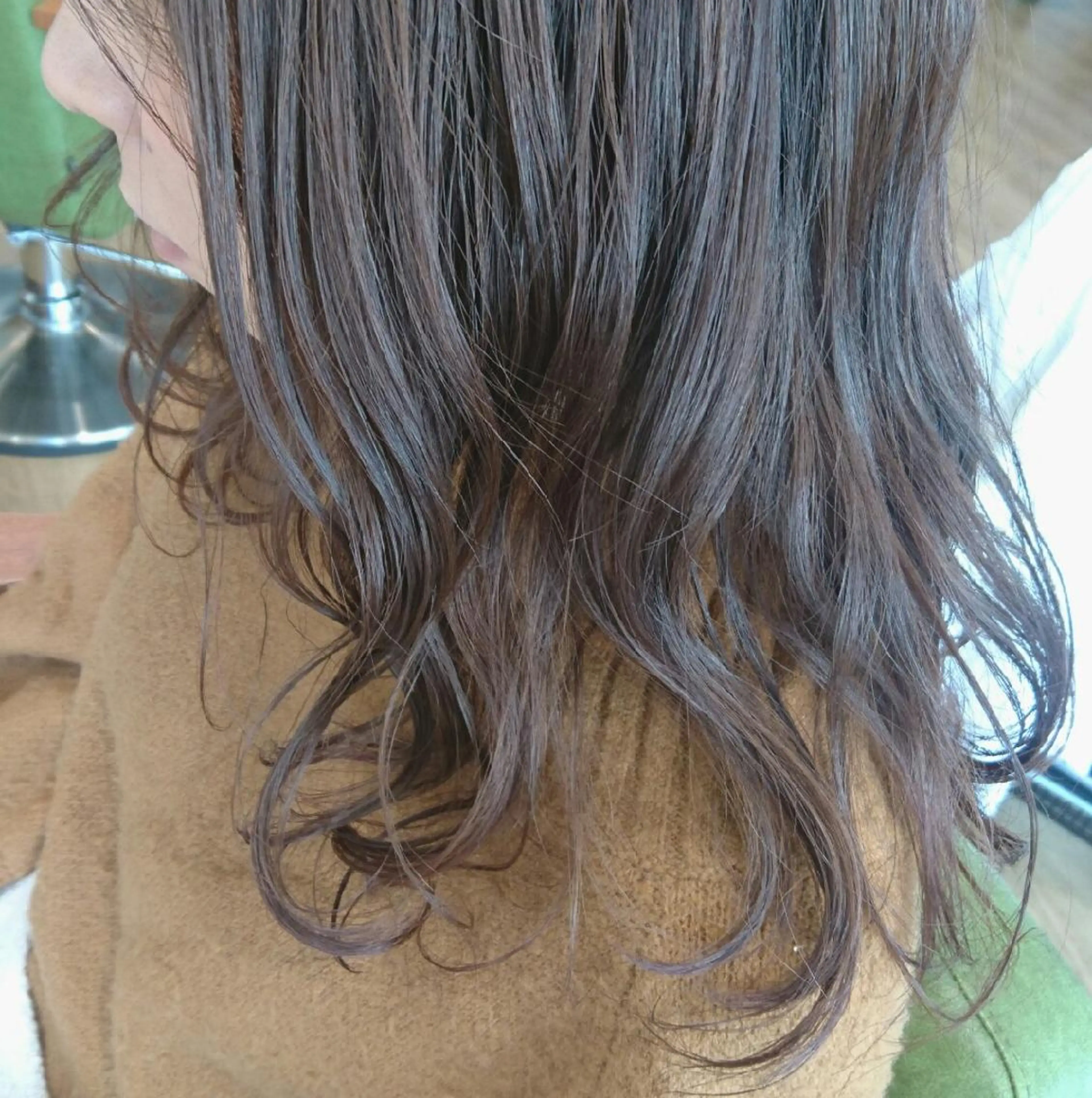セミロング カラー アッシュ 山形 光輪子のヘアスタイル