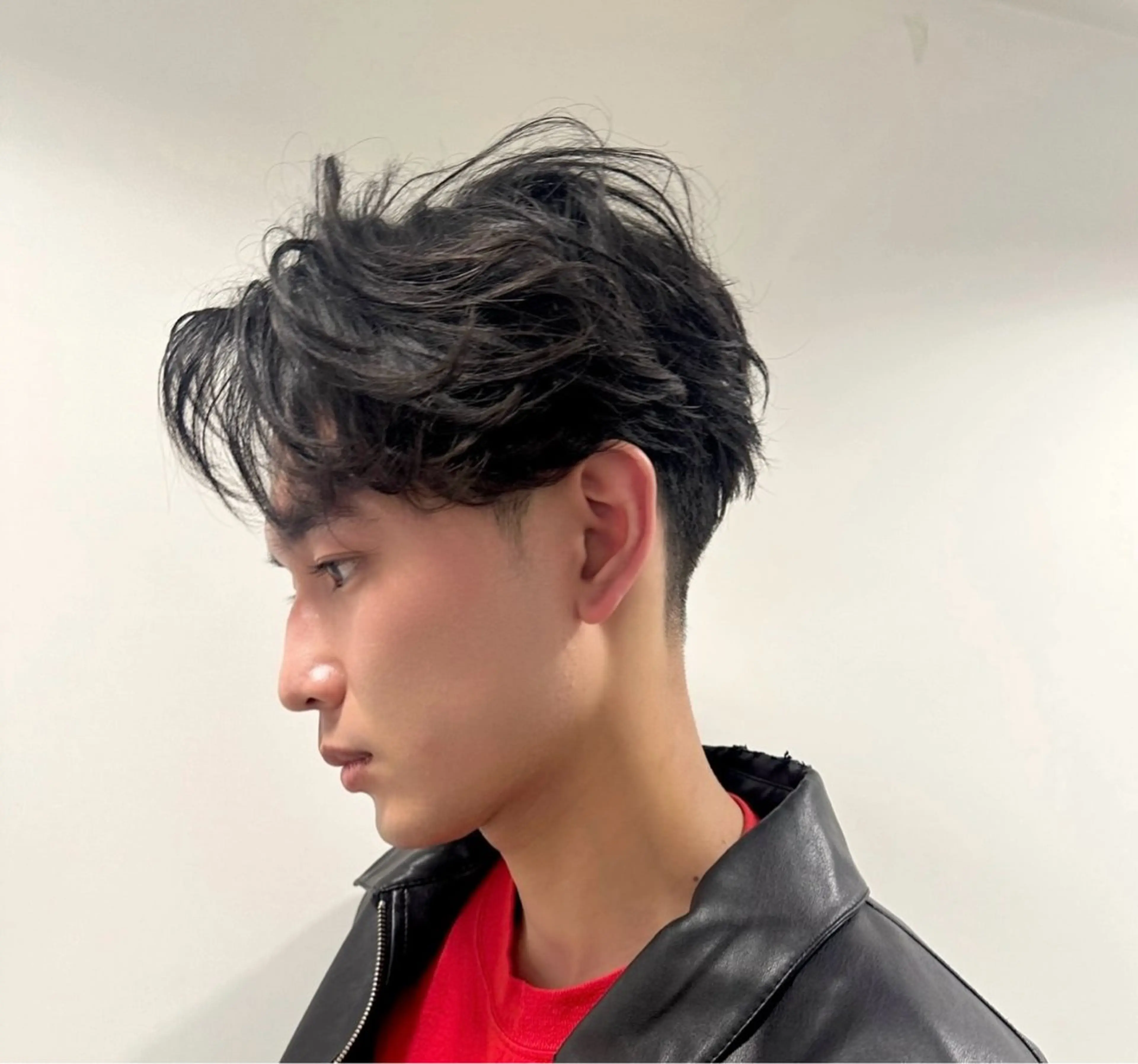 ミディアム メンズ ミディアムパーマ メンズパーマ KEYMAN KOSEIのヘアスタイル