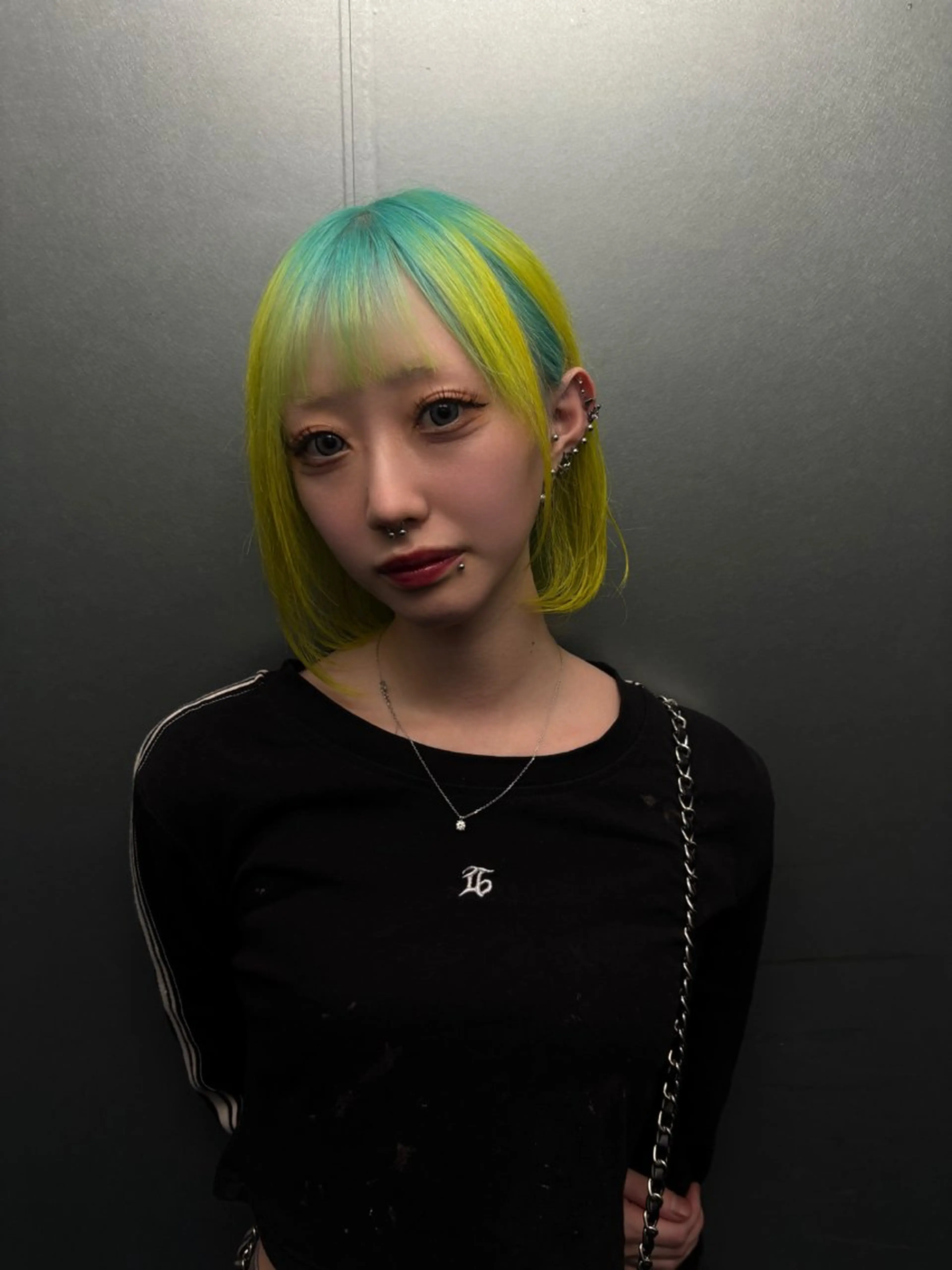 カラー ニシノ フウカのヘアスタイル