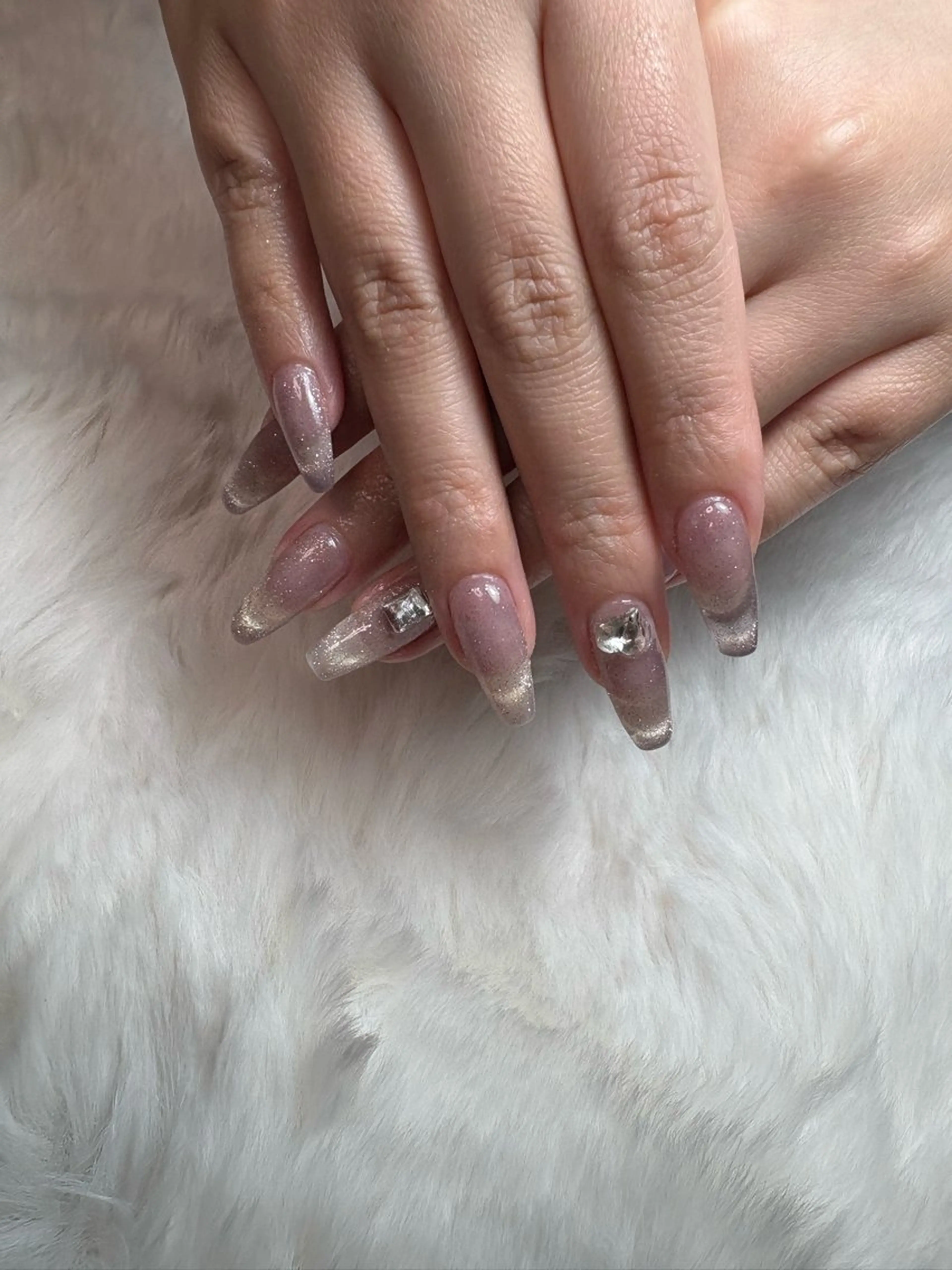 ネイル 黒須莉奈 IRYのネイルデザイン