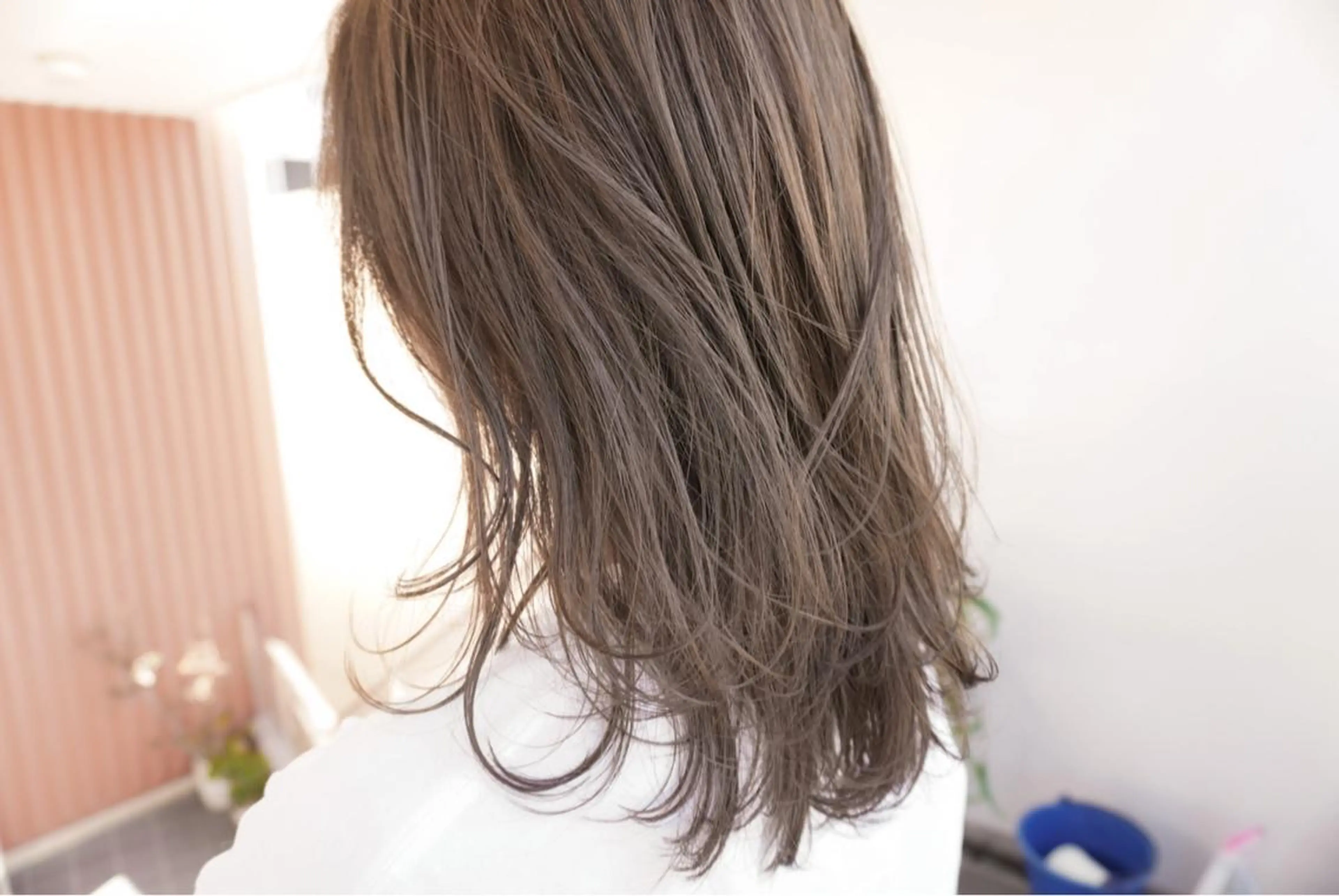 ロング カラー ショート/レイヤー なら石井知希のヘアスタイル