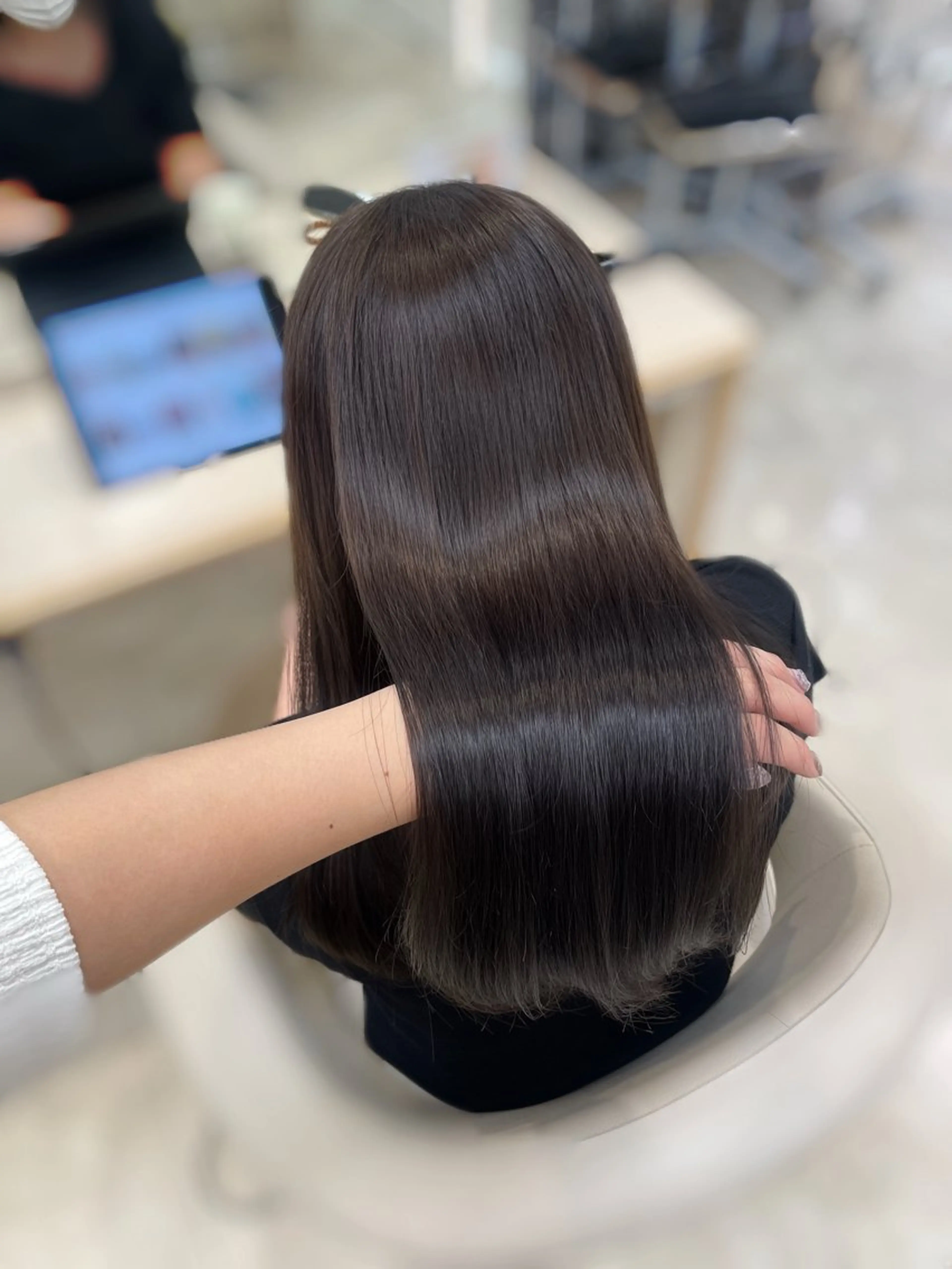 ロング カラー 透明感ベージュ🎀 レイヤー/AOのヘアスタイル