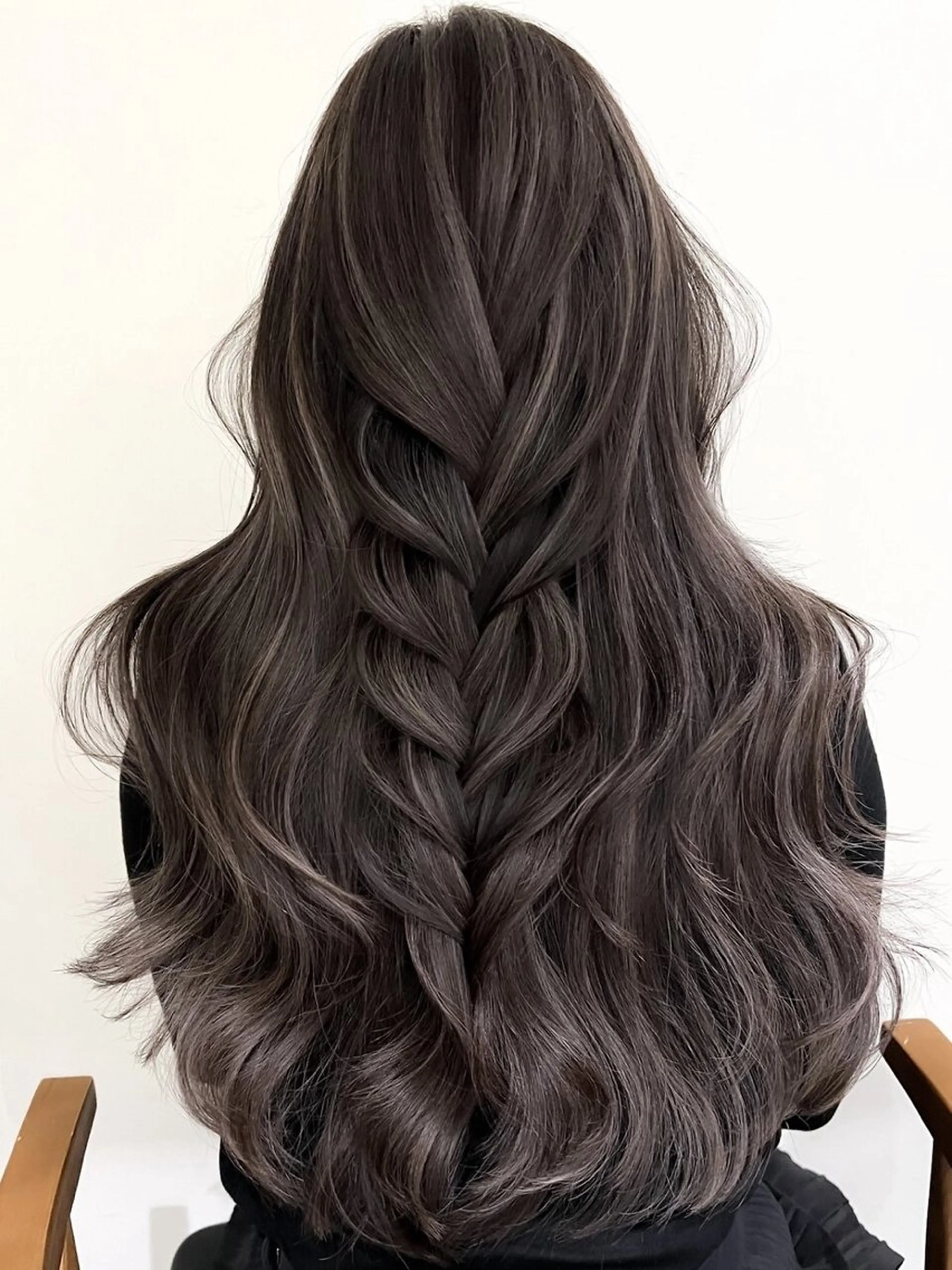 ロング カラー グレージュ ハイライトカラー ハイライト 関 珠季のヘアスタイル