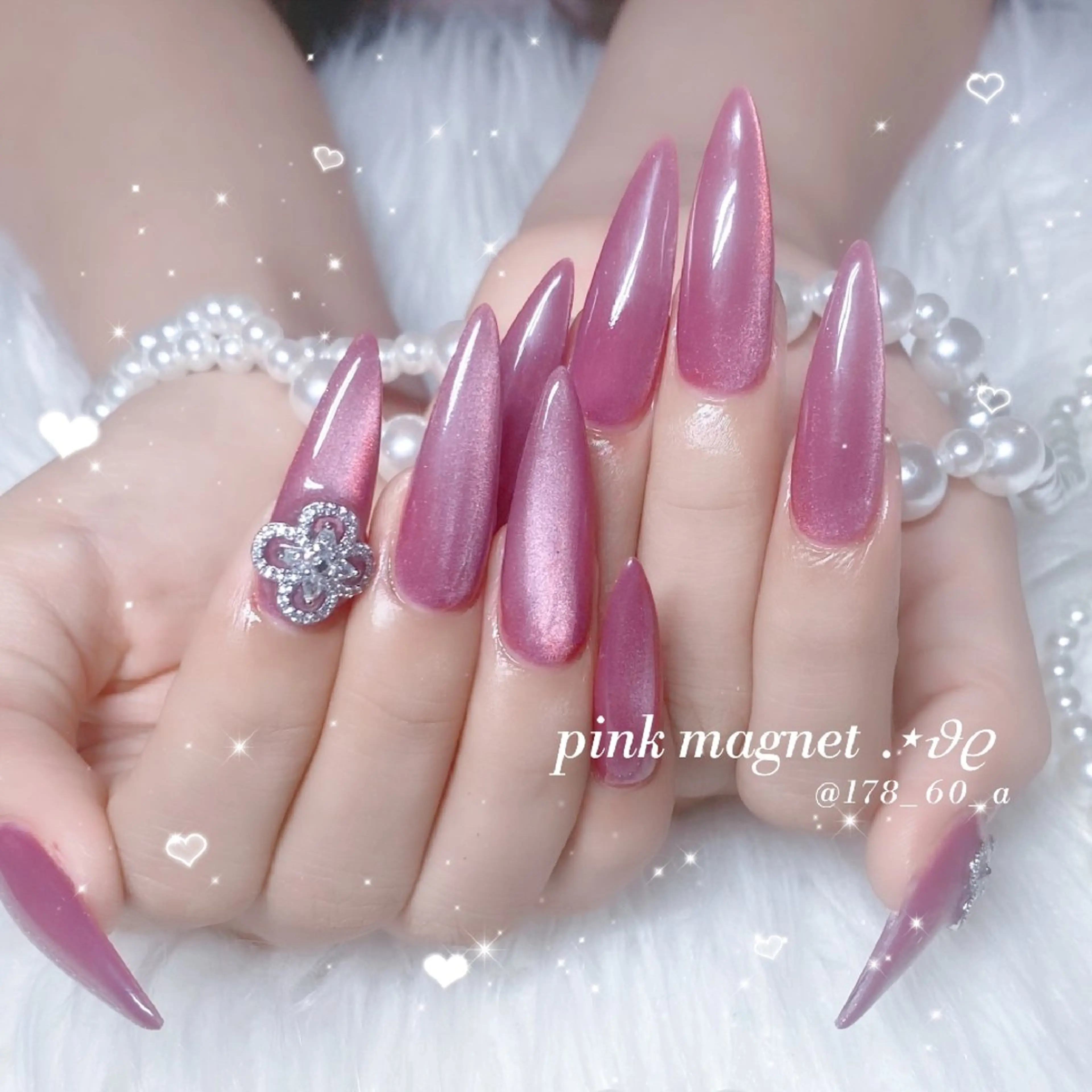 ネイル マグネットネイル ワンカラーネイル ピンク スカルプネイル 夏ネイル ハンドネイル HAPPINAS🎀  れん🖤痛ネイルのネイルデザイン