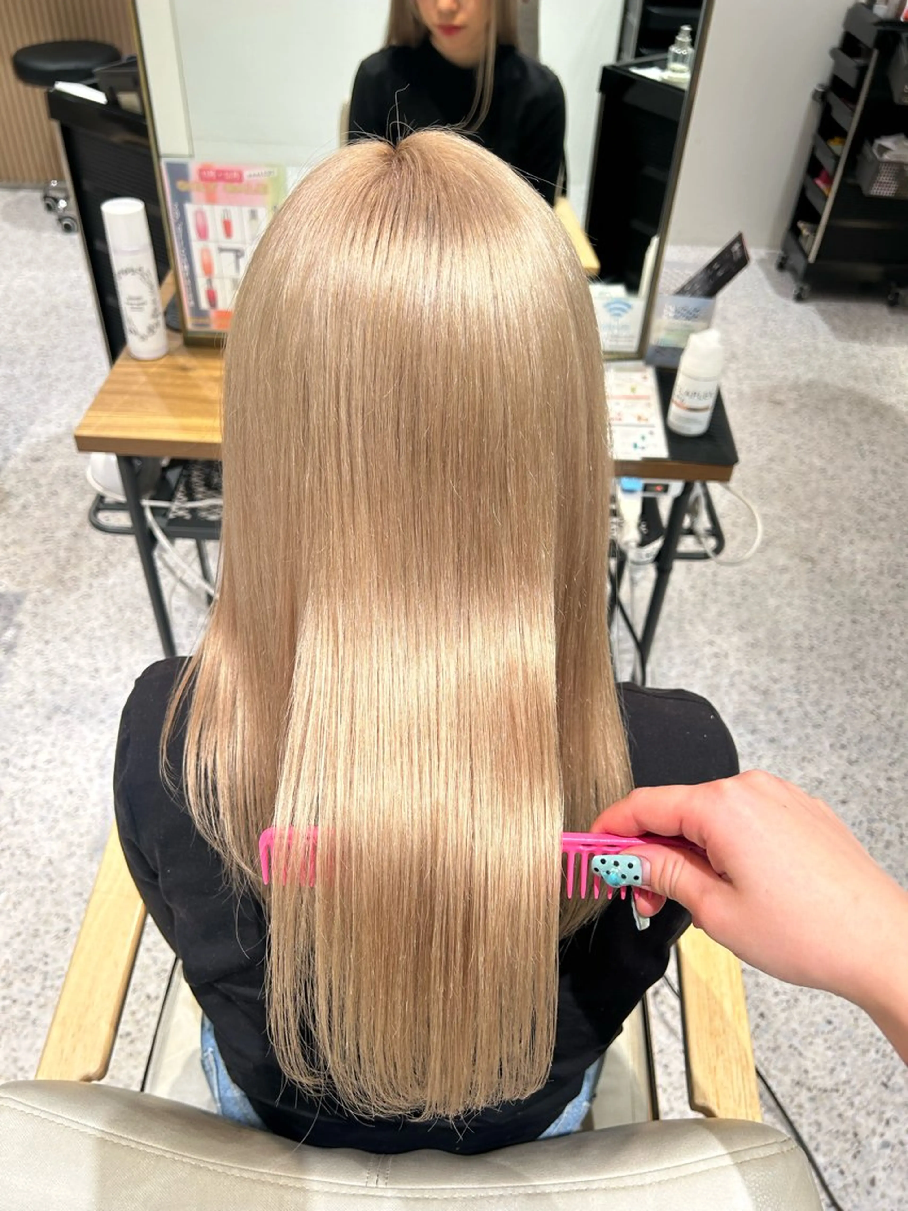 セミロング ヘアカラー hair&eye🎀 /momoKaのヘアスタイル