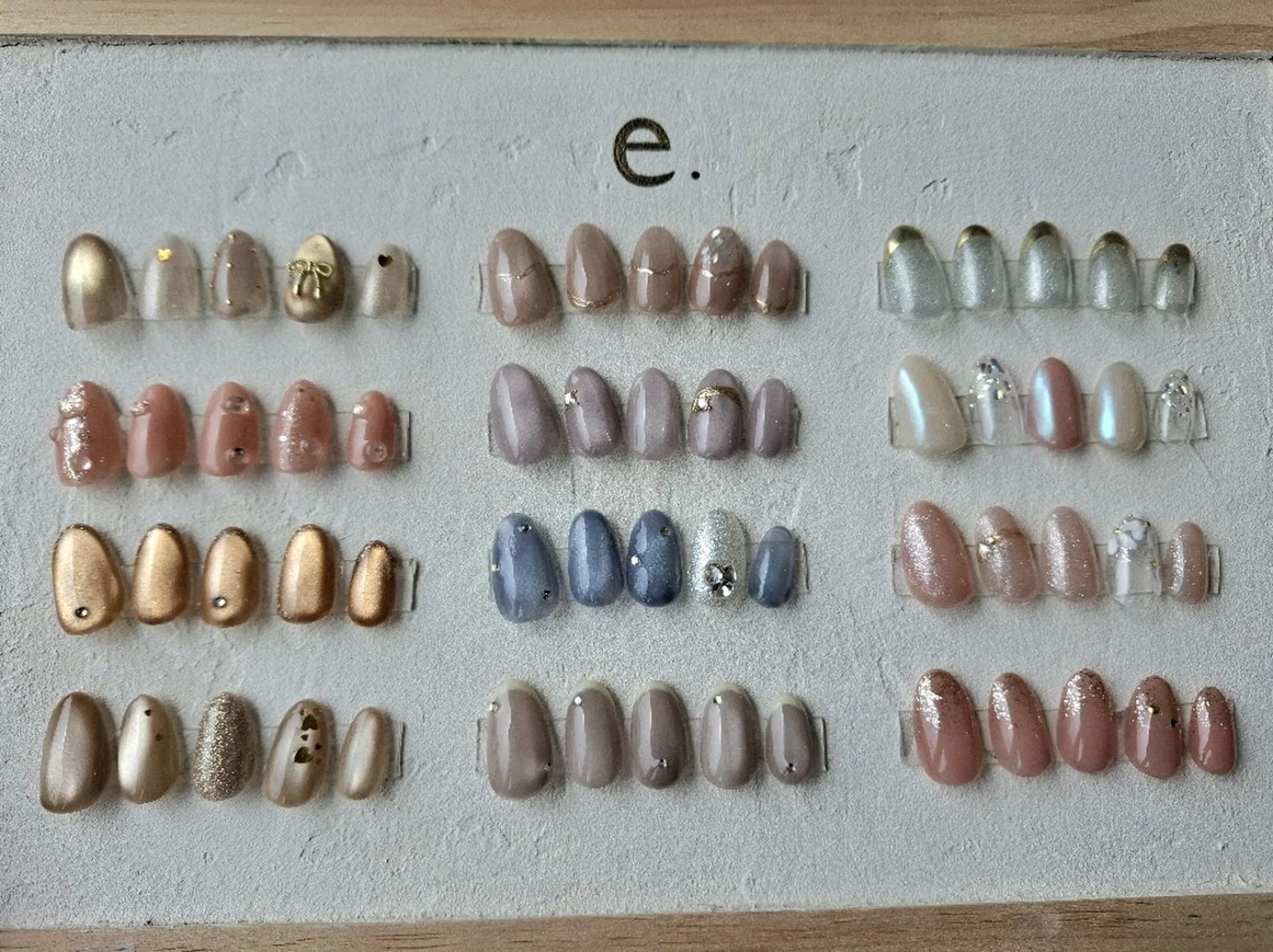 デザインネイル(サンプルから選べます)の写真