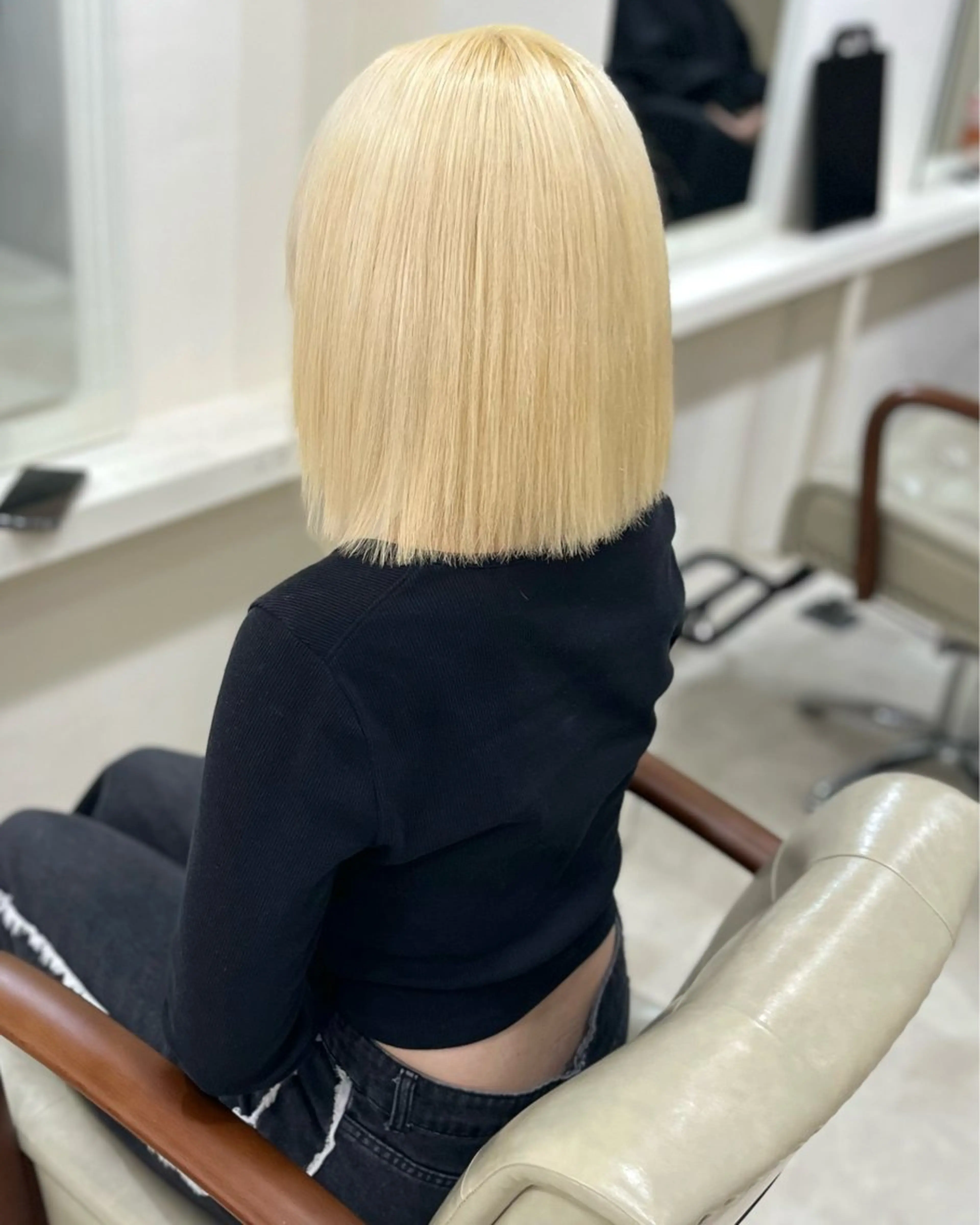 ミディアム カラー ブロンド ホワイトブロンド 🩷モテるハイトーン 🩷ブリーチ特化🩷のヘアスタイル