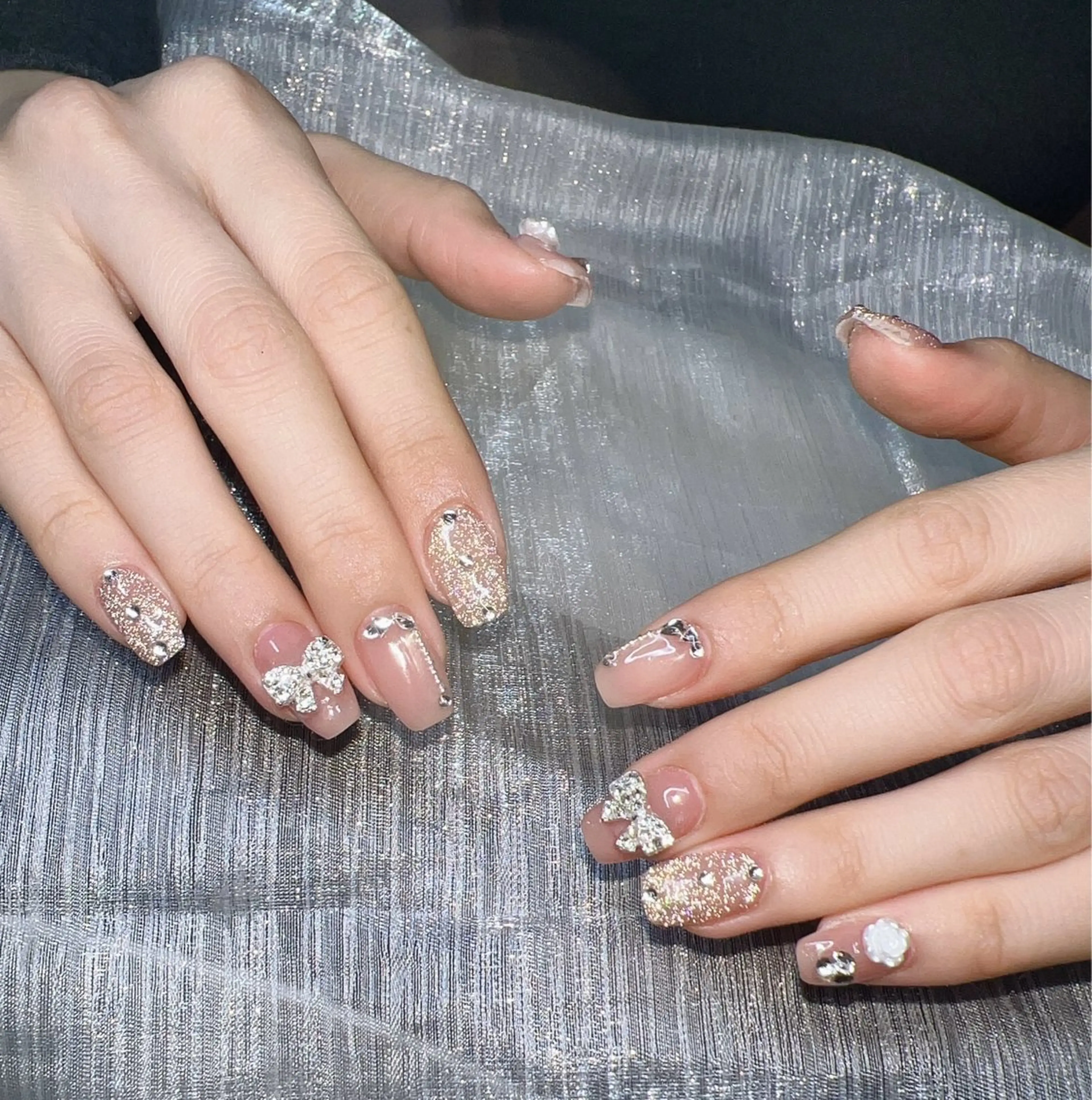 ネイル ハンドネイル Lee Nailsのネイルデザイン