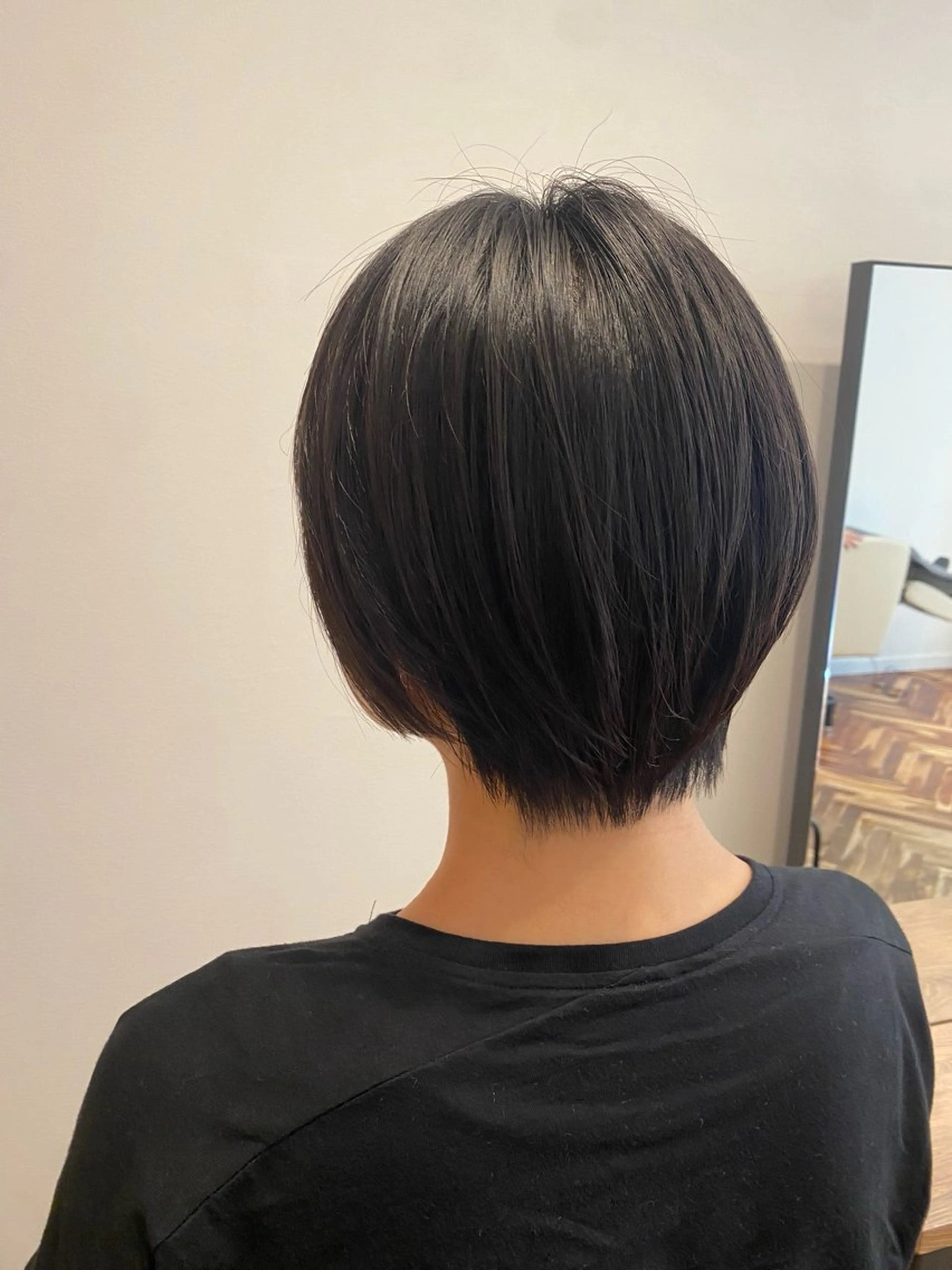 ショート レイヤーカット ショートヘア 伊藤 優花のヘアスタイル