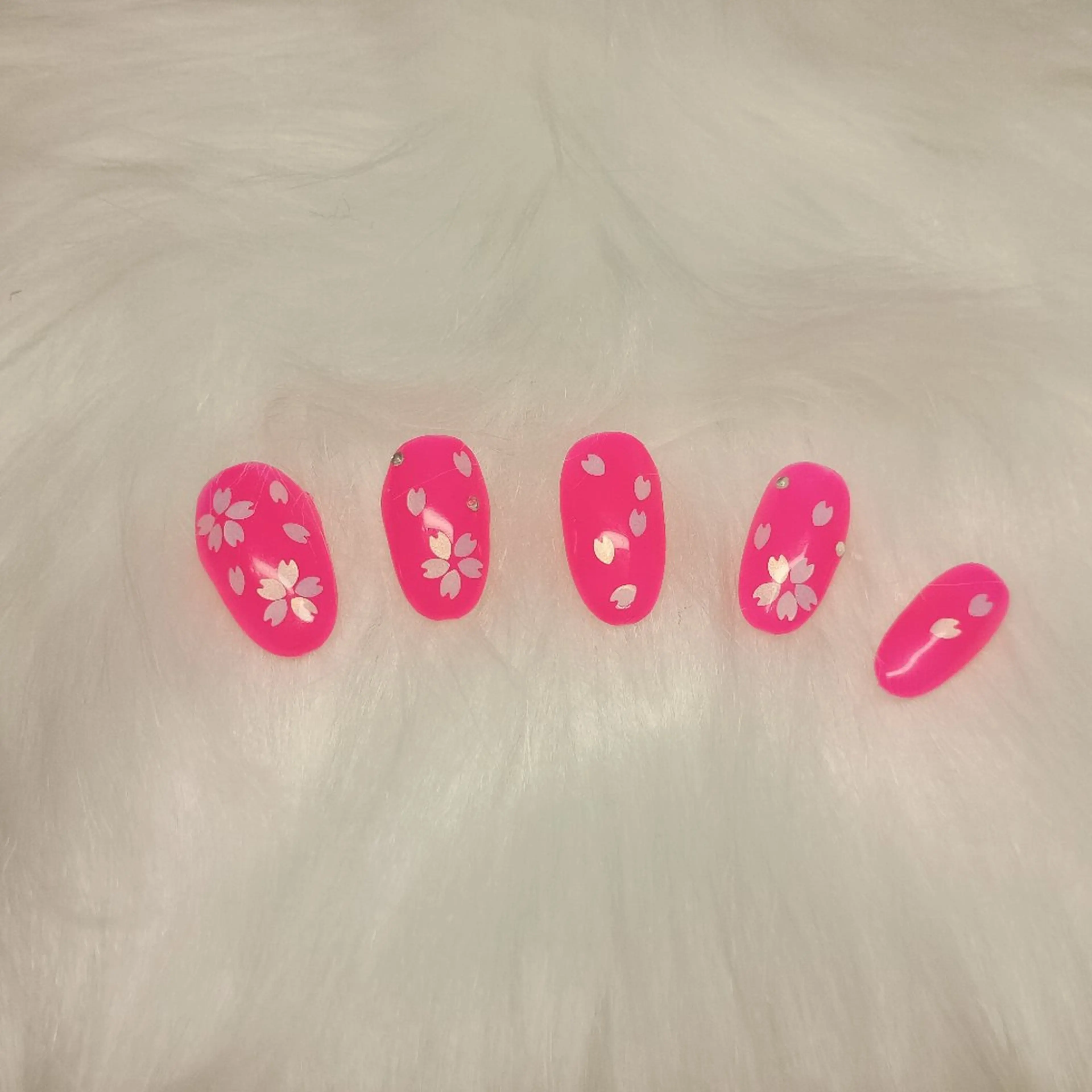 春ネイル🌸ピンクワンカラー＋桜アート（オフなし）の写真