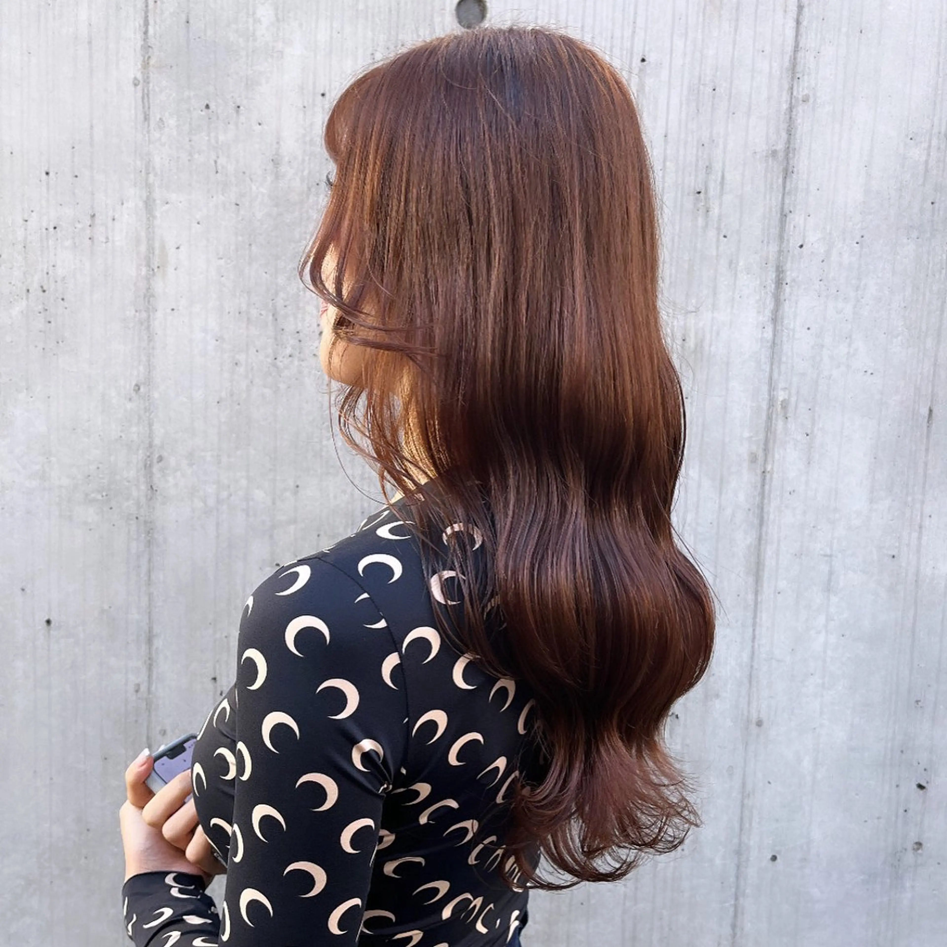 ロング カラー ベージュカラー ブラウンカラー オレンジ オレンジベージュ オレンジブラウン カジュアルを女っぽく 𝗮𝘆𝗮𝗰𝗼のヘアスタイル