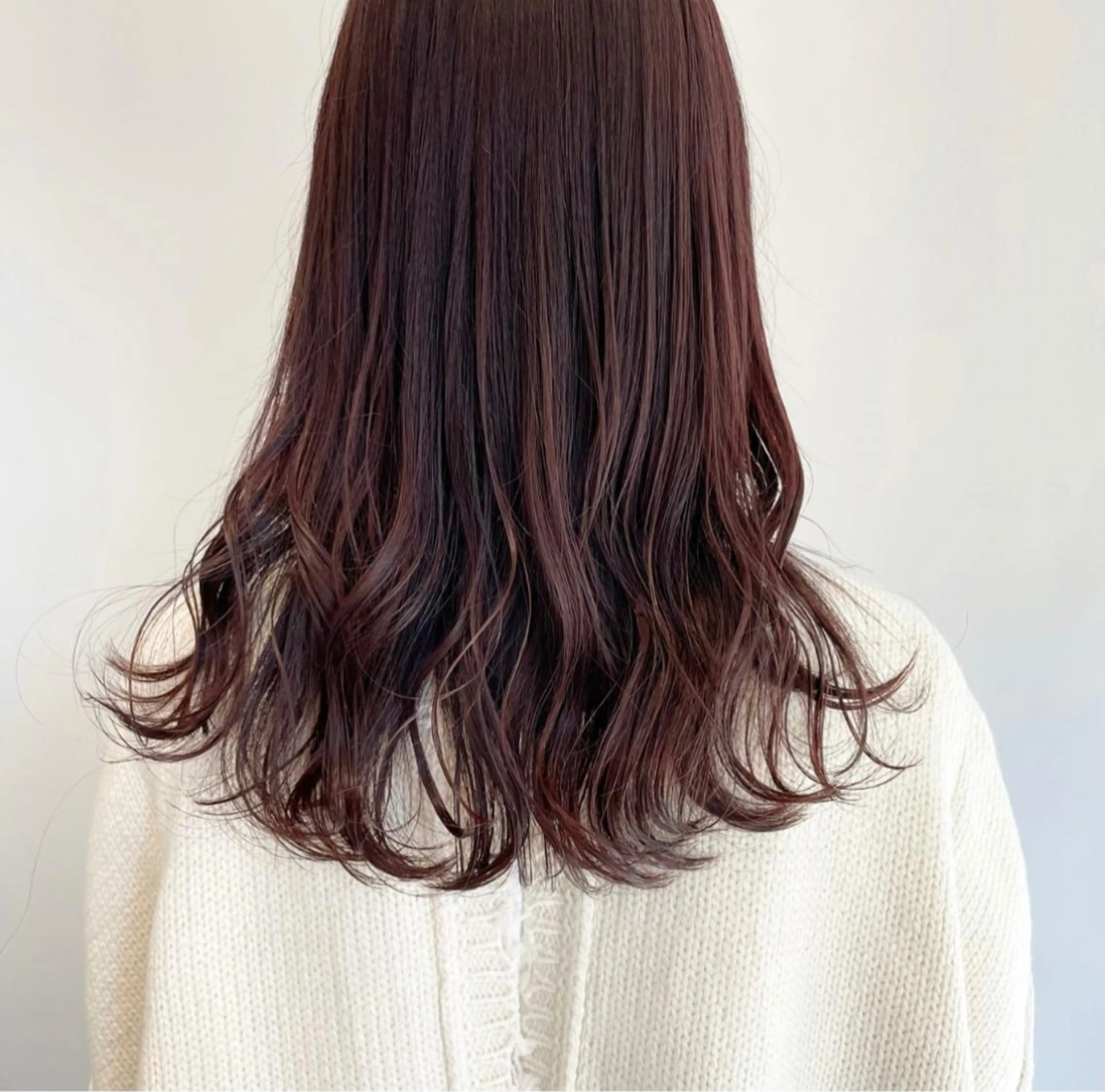 カラー 山口 莉奈のヘアスタイル