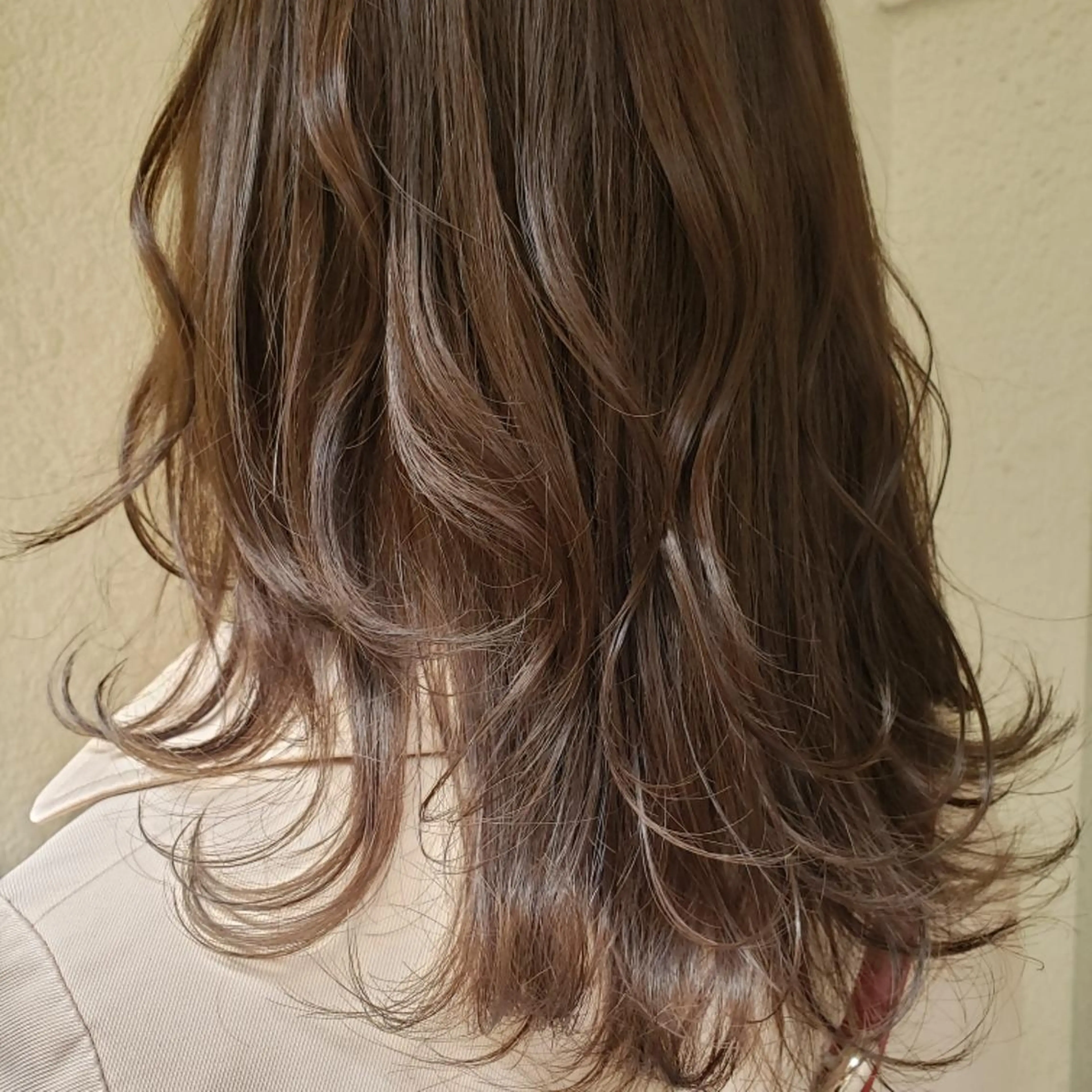 ミディアム カット ヘアカラー トリートメント 🇰🇷透明感×ハイ トーン🌟tomoのヘアスタイル