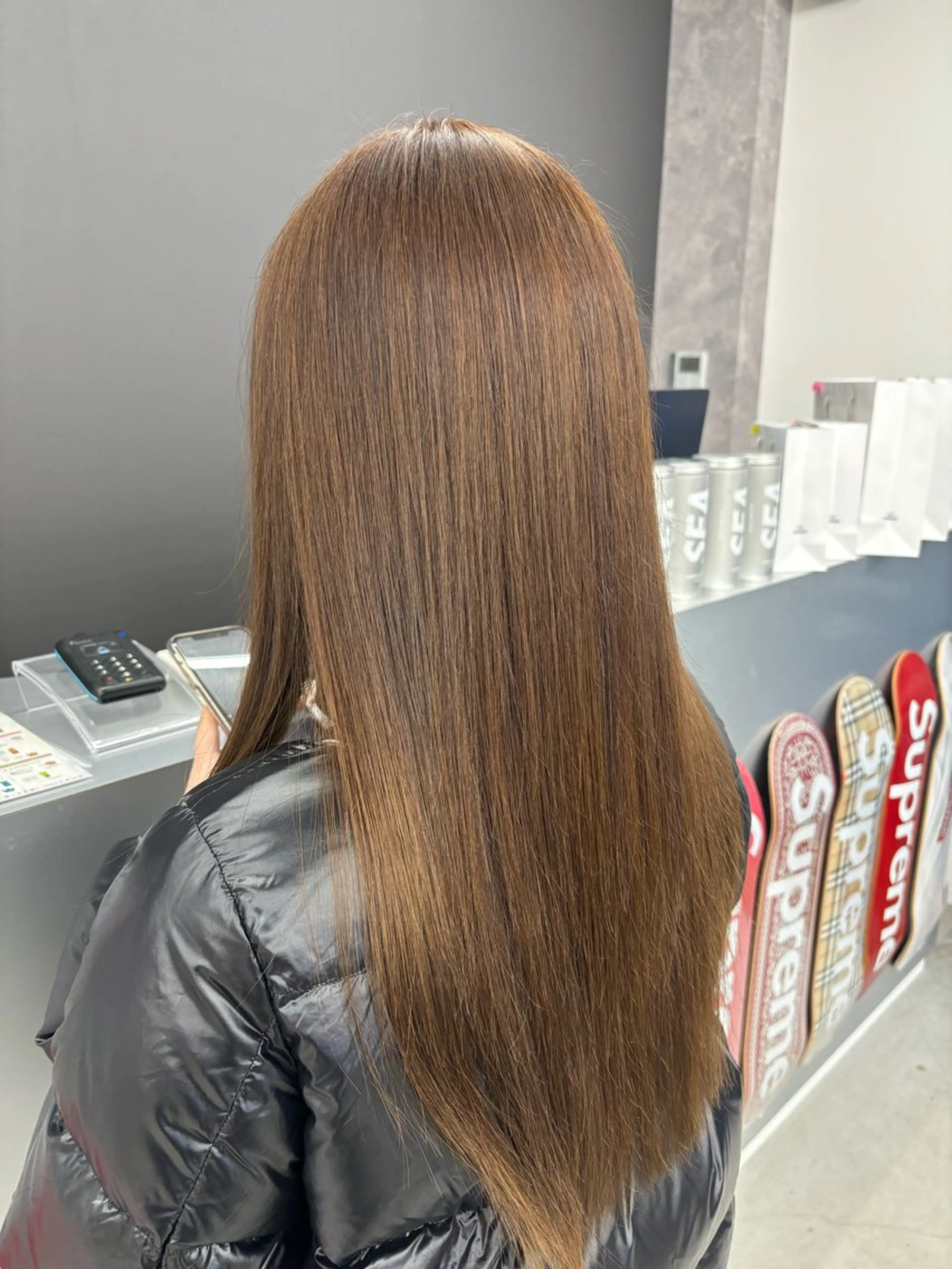 カラー MEMENTO YUZUのヘアスタイル