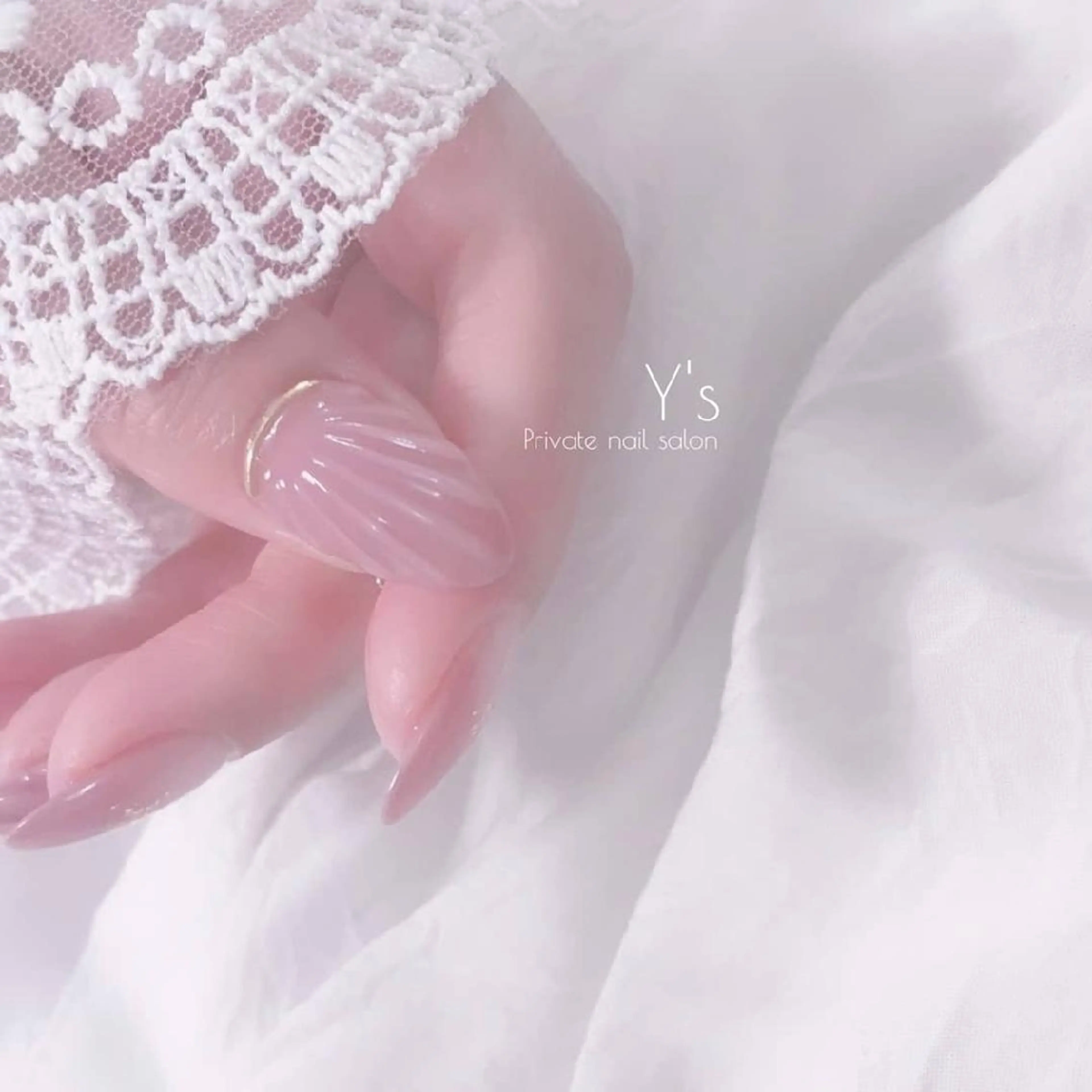 ネイル YUMI NAGAI  のネイルデザイン