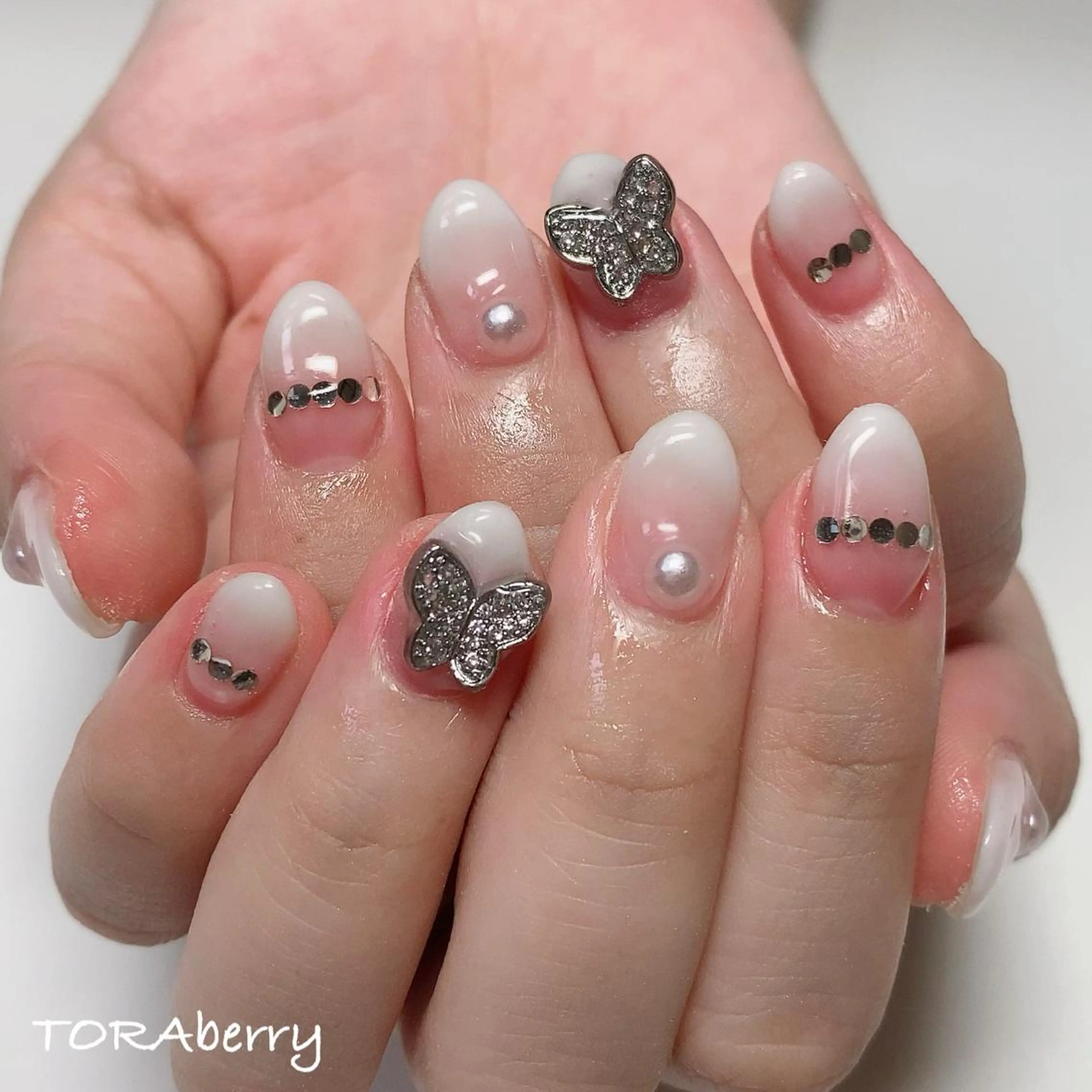 ネイル ハンドネイル ネイリスト なつみのネイルデザイン