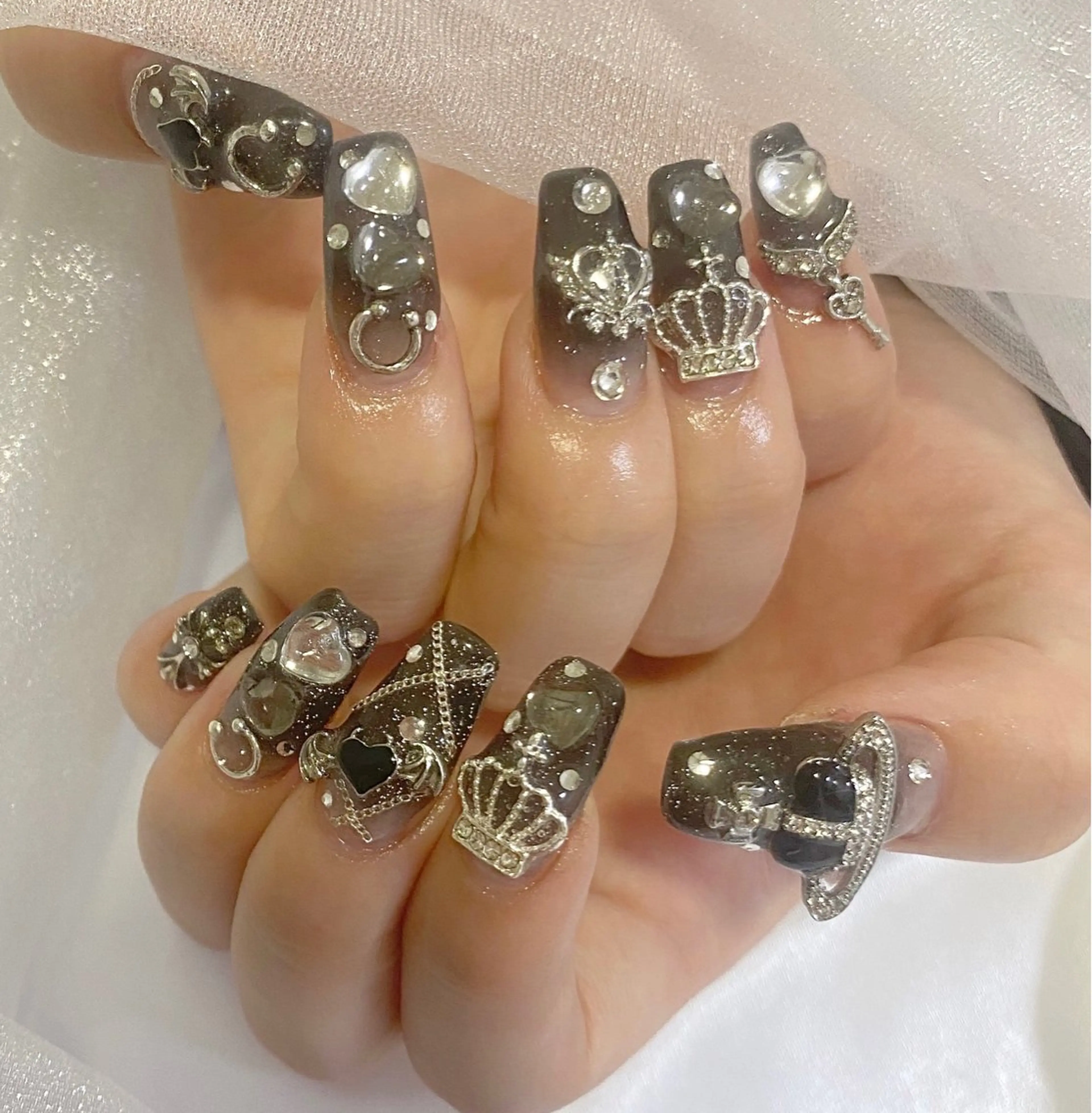 ネイル shareplus honmachi所属・Lim nail🤍 Ayaのネイルデザイン