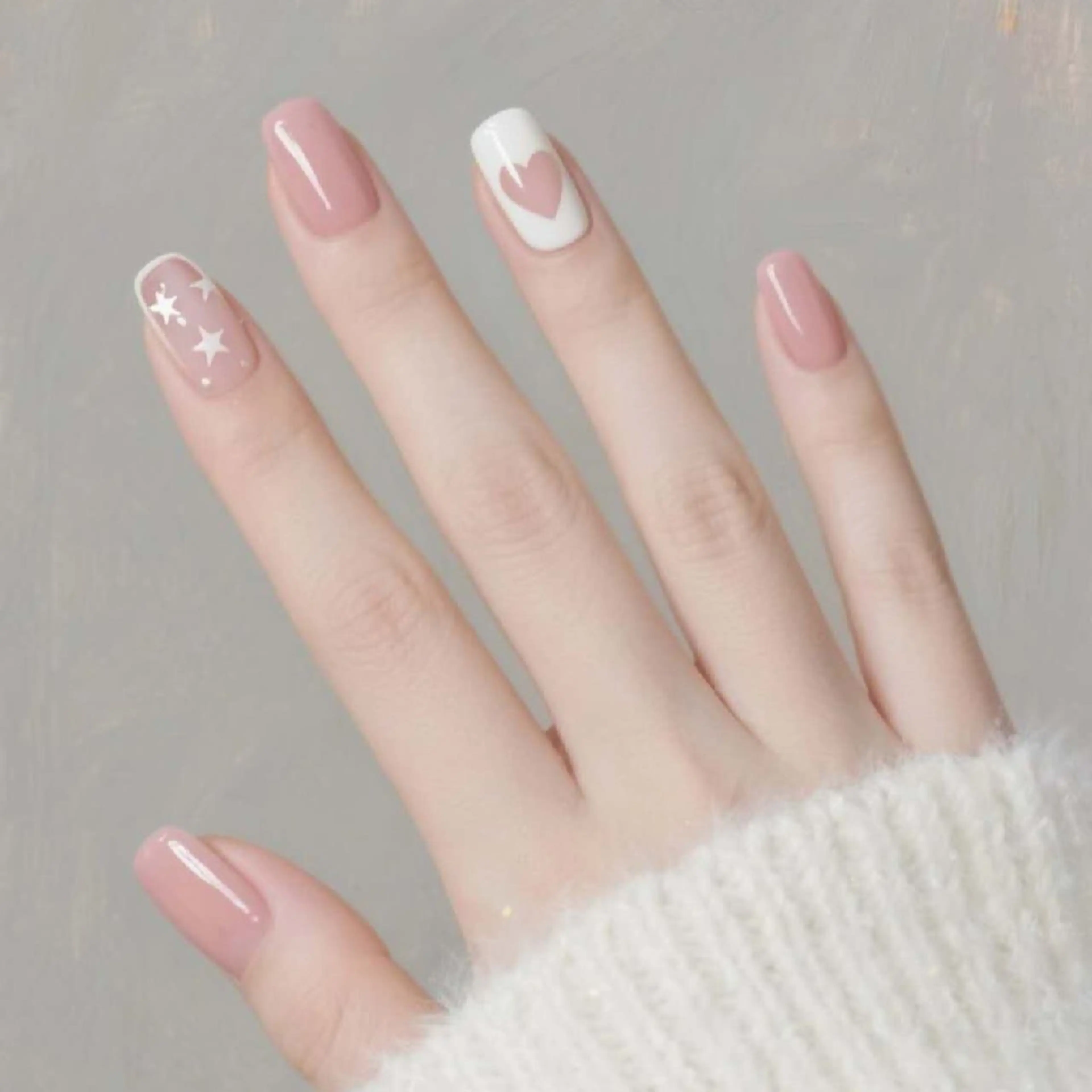 ネイル 小島 阿佑美のネイルデザイン