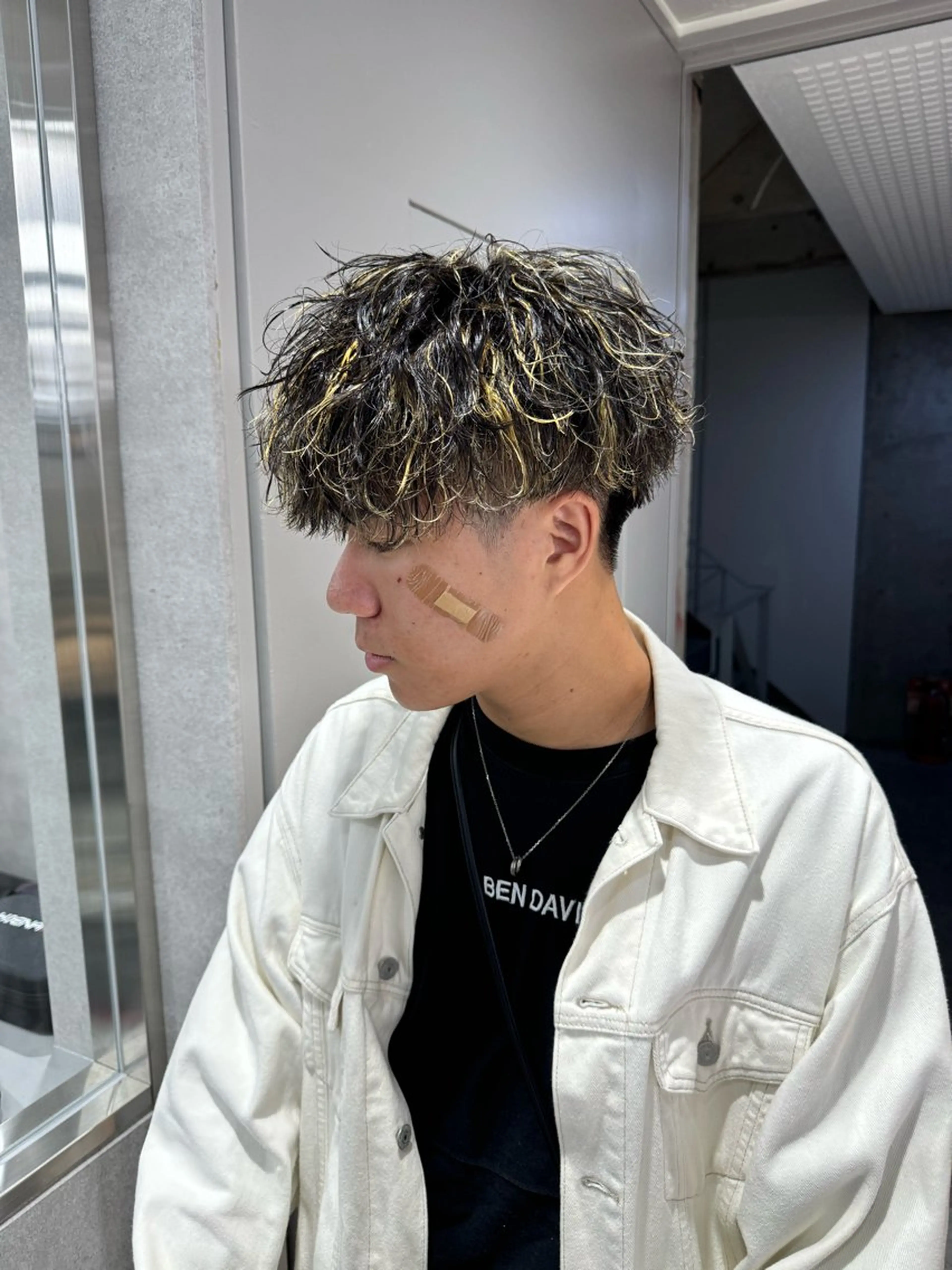 ショート カラー パーマ メンズ メンズメッシュ メッシュ メンズ特化⚡️パーマ テッタのヘアスタイル