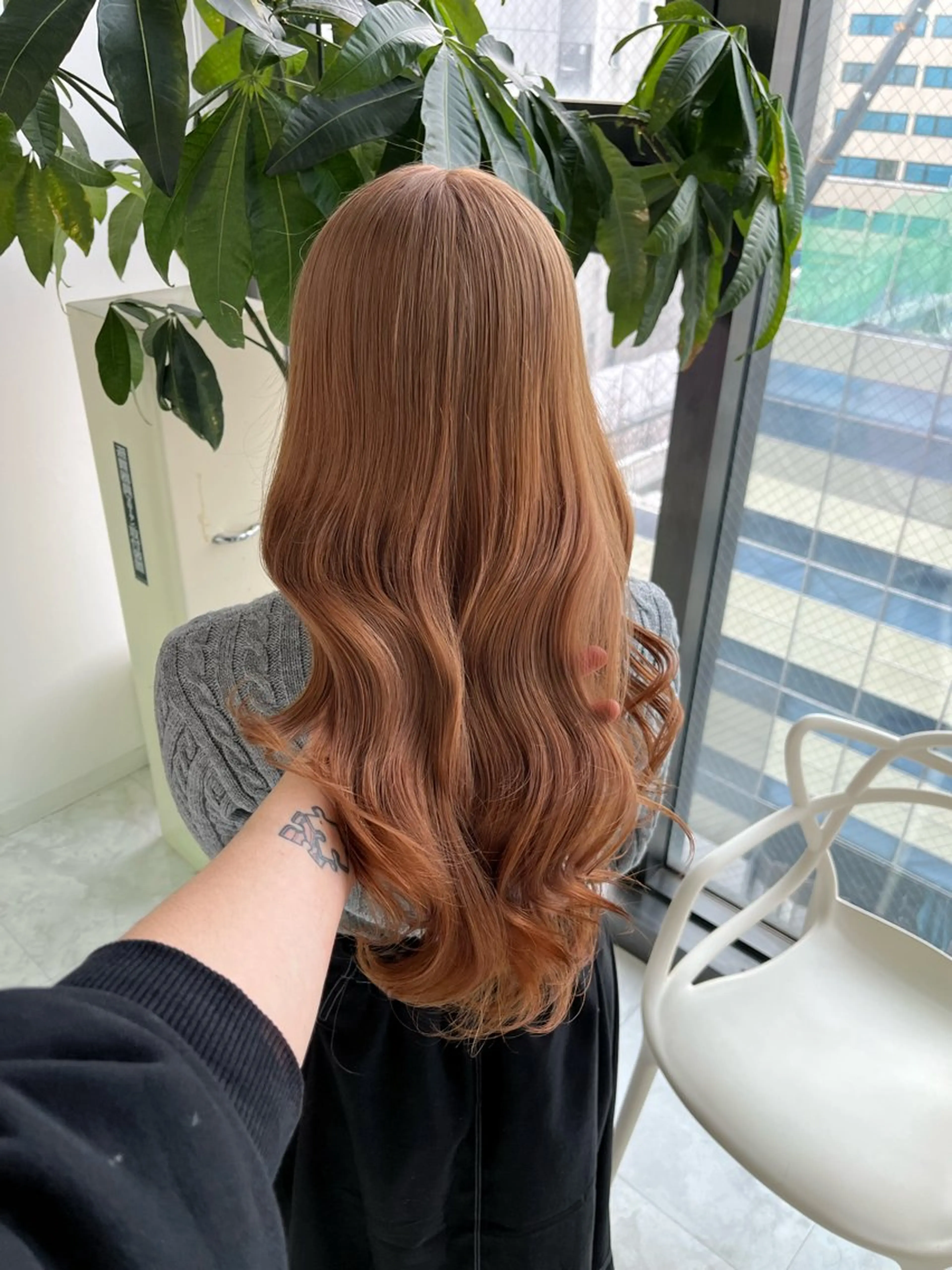 セミロング カラー トレンドレイヤー No.1/KOHEIのヘアスタイル
