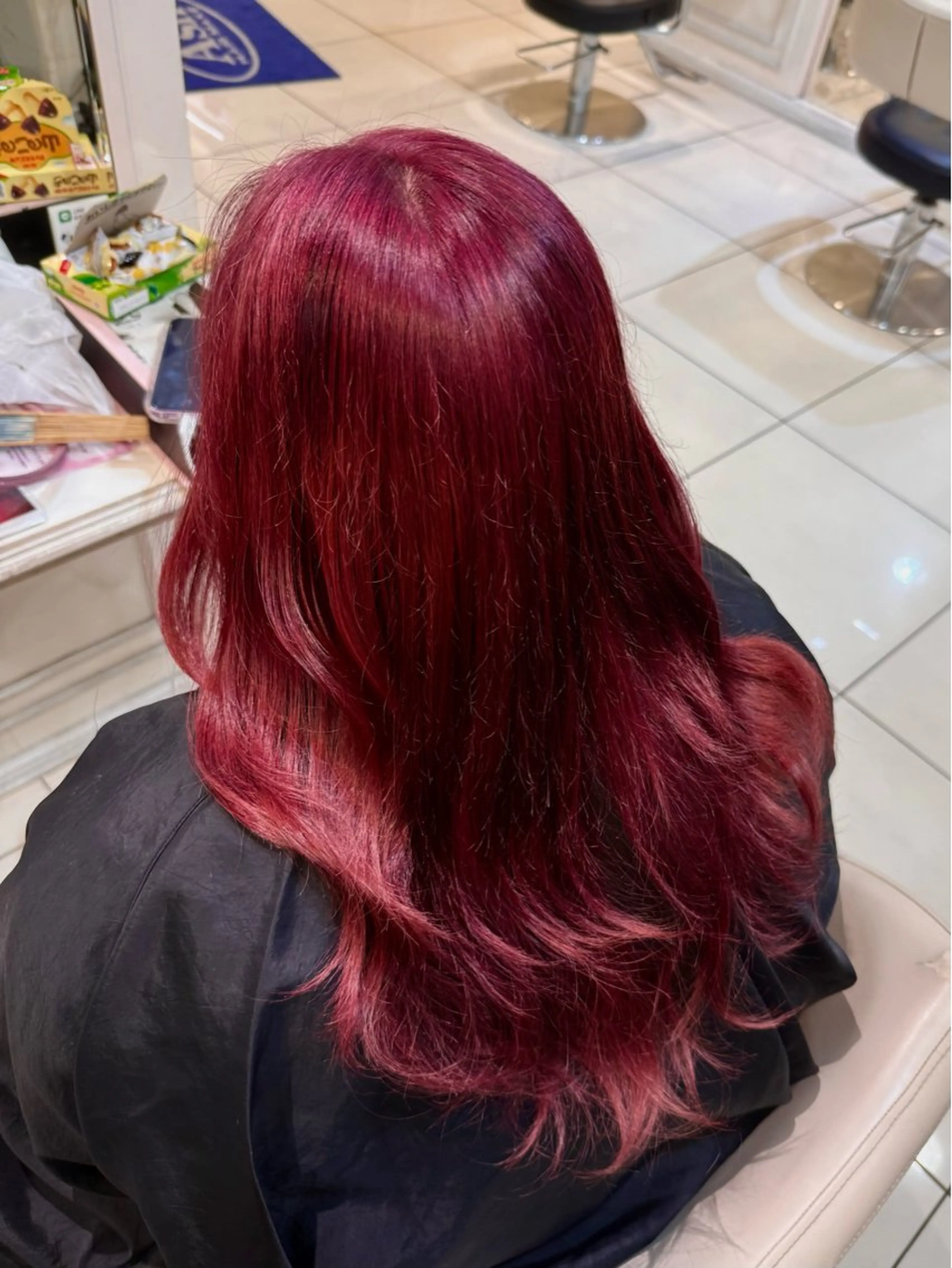 毛先カット✂️➕全頭ブリーチ➕オンカラー🌈 (⏱16:00​〜​)の写真