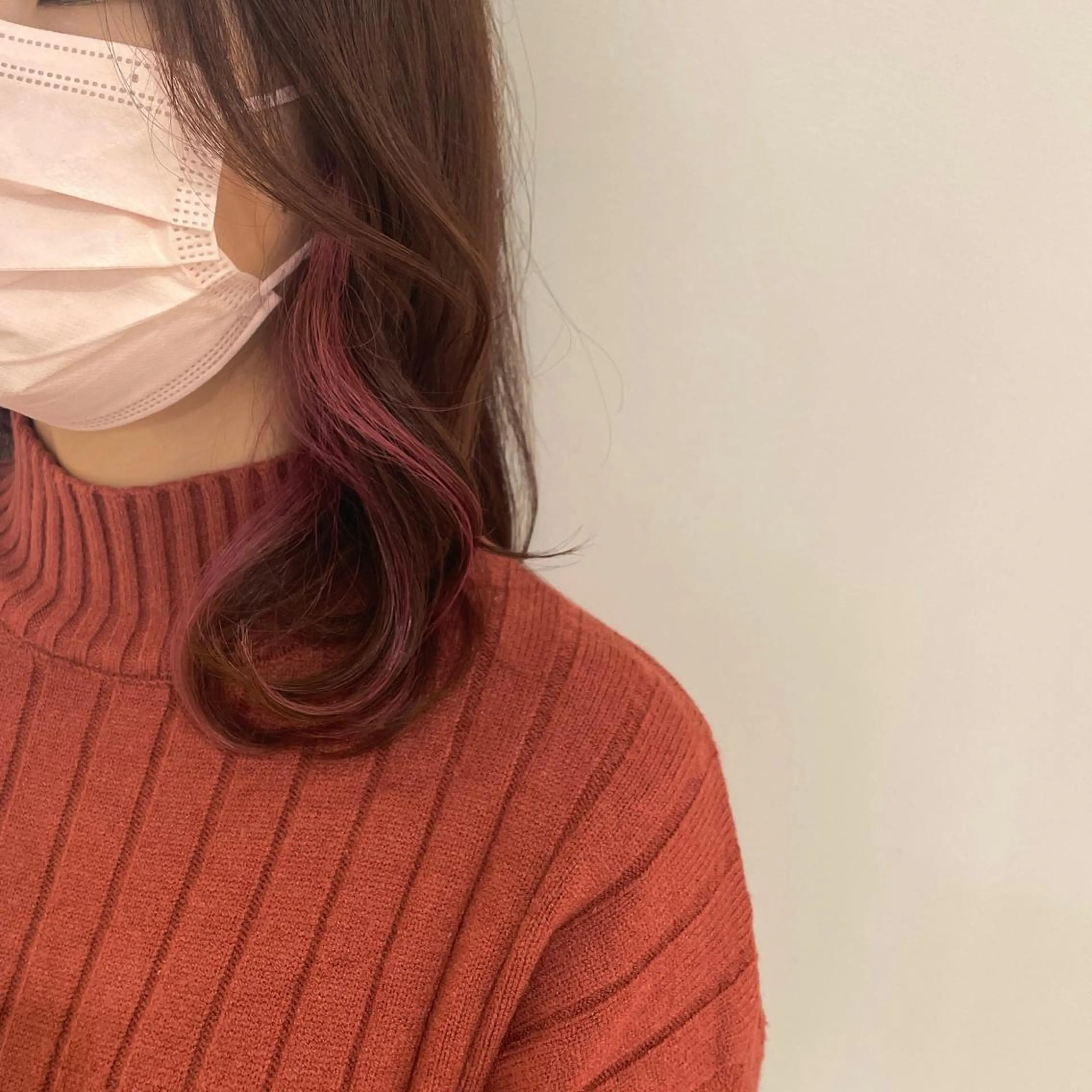 ミディアム カラー ブラウンカラー イヤリングカラー ピンクカラー ピンクブラウン ヘアカラー トリートメント noa ☪︎のヘアスタイル