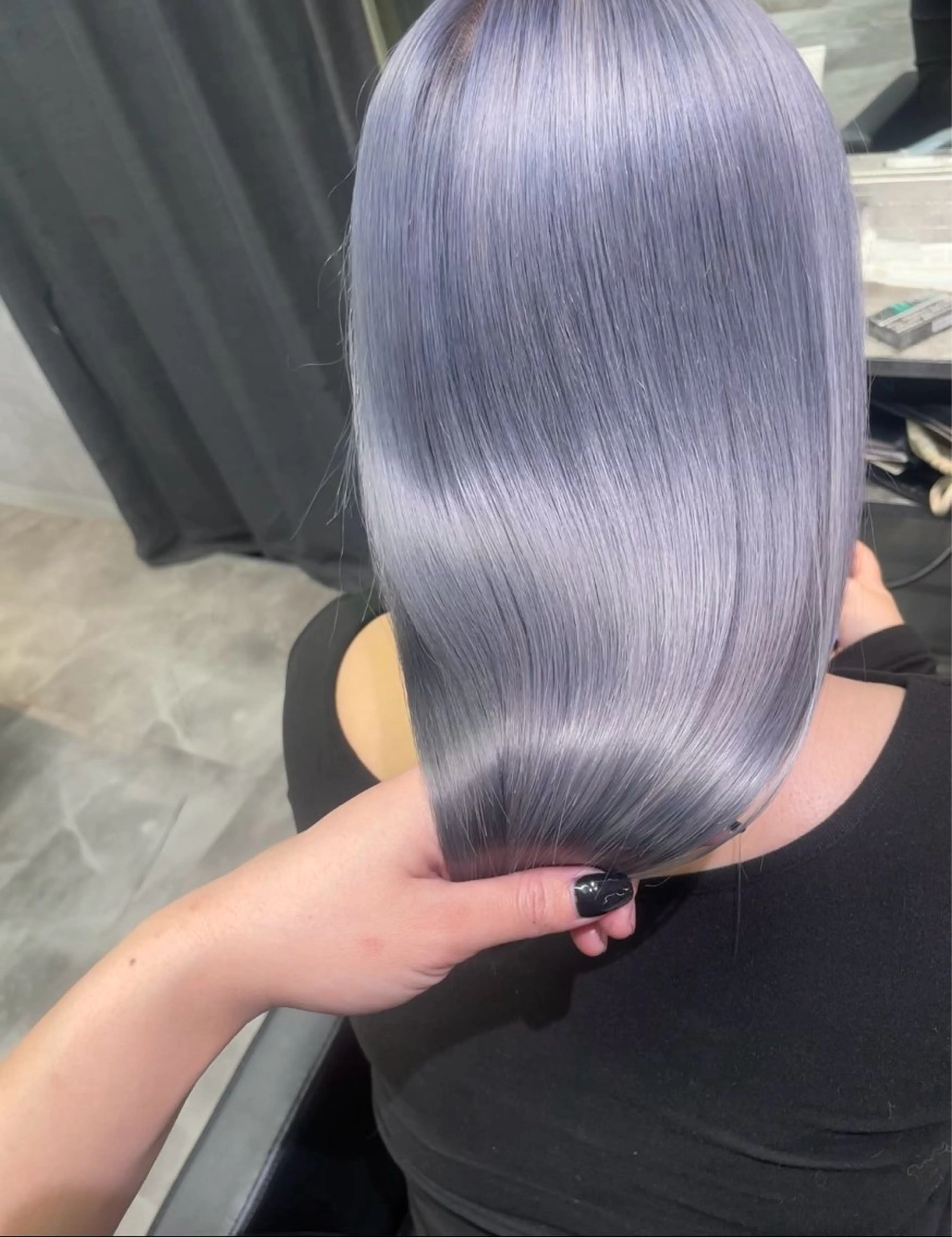 カラー アッシュ ブリーチ シルバー シルバーアッシュ mimiiy fukaのヘアスタイル