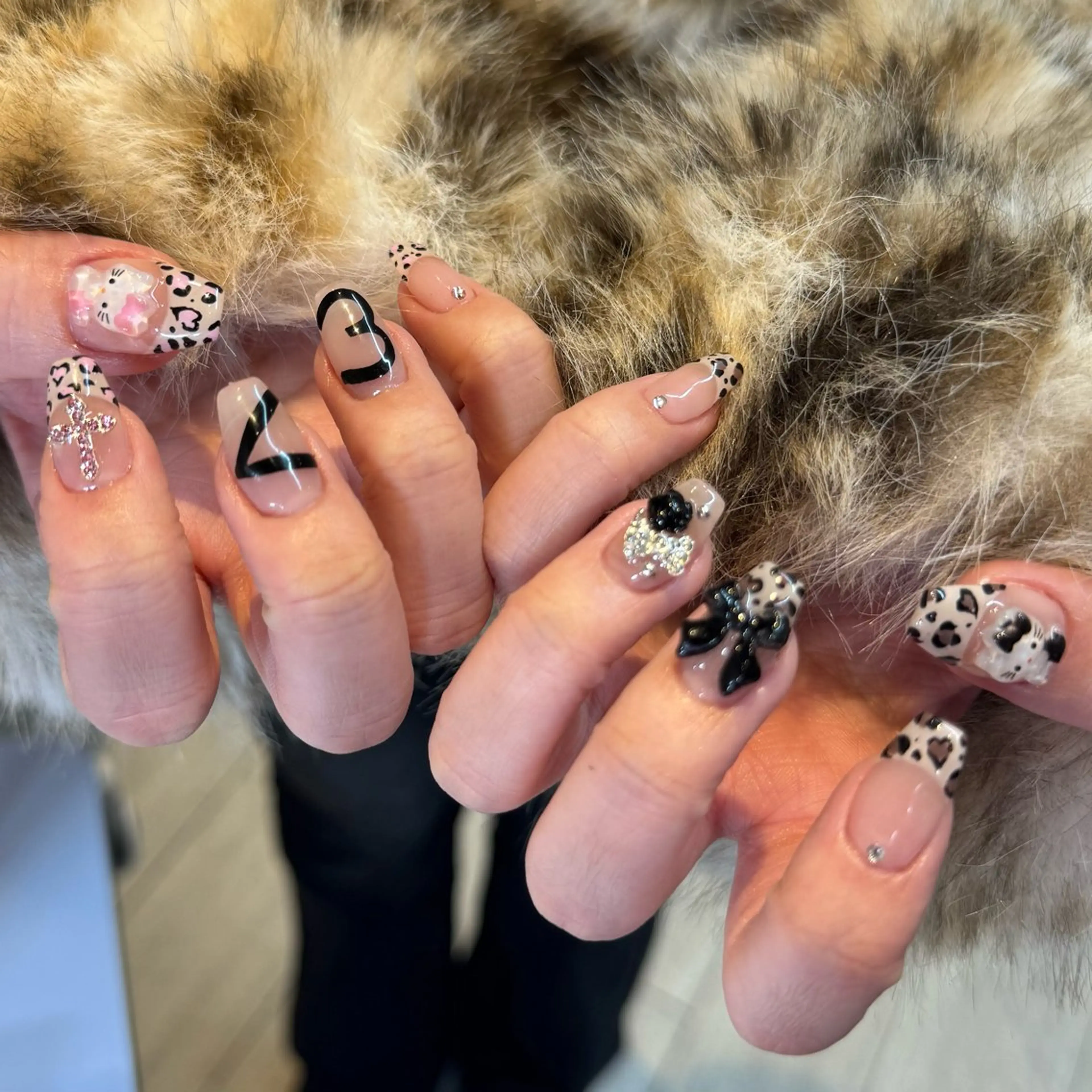 ネイル ハンドネイル ☁️BLITZ 🎀笠原雪音🎀のネイルデザイン