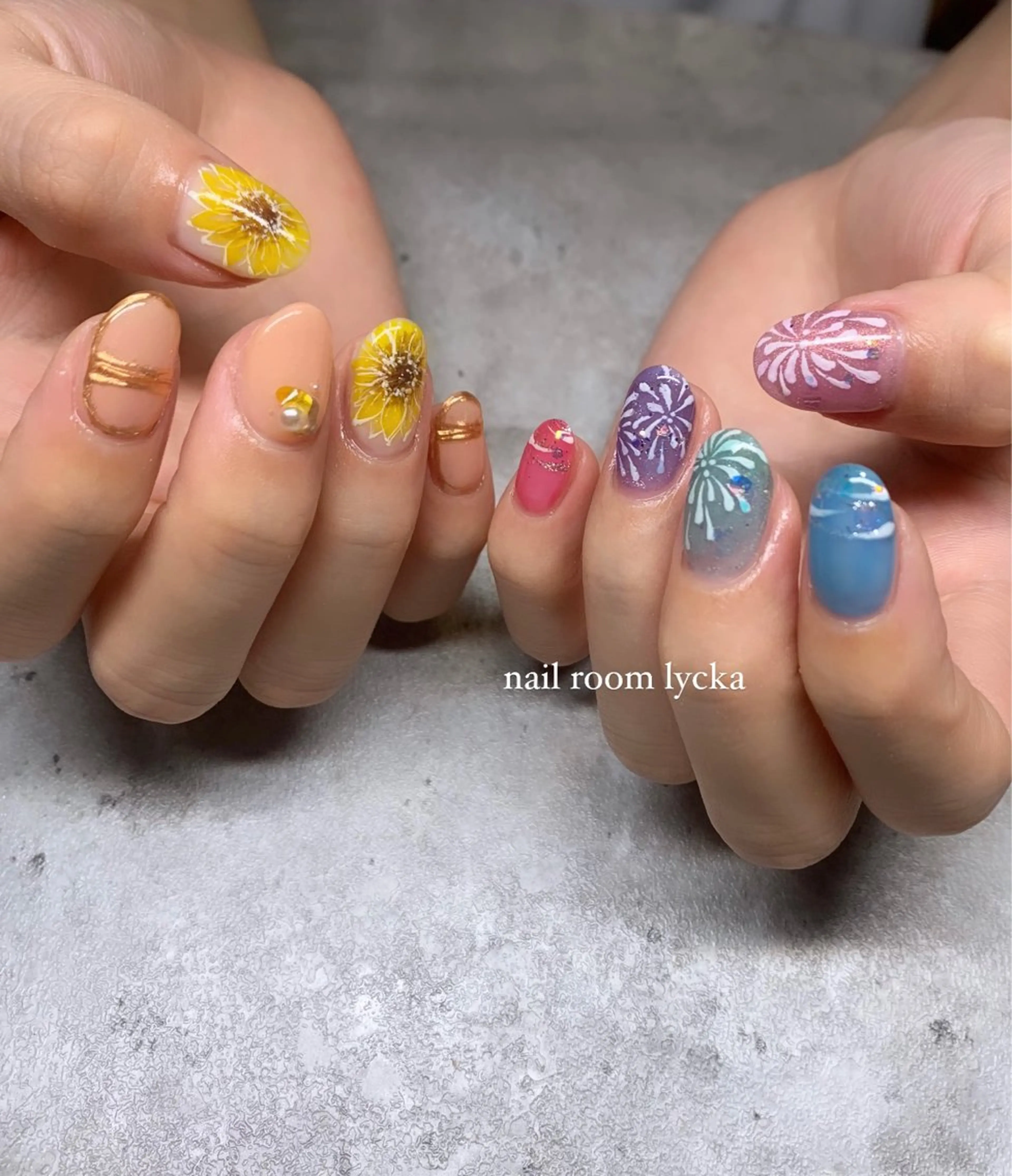 ネイル ﾈｲﾙﾙｰﾑﾘｯｶ 𝐦𝐚𝐲𝐮のネイルデザイン