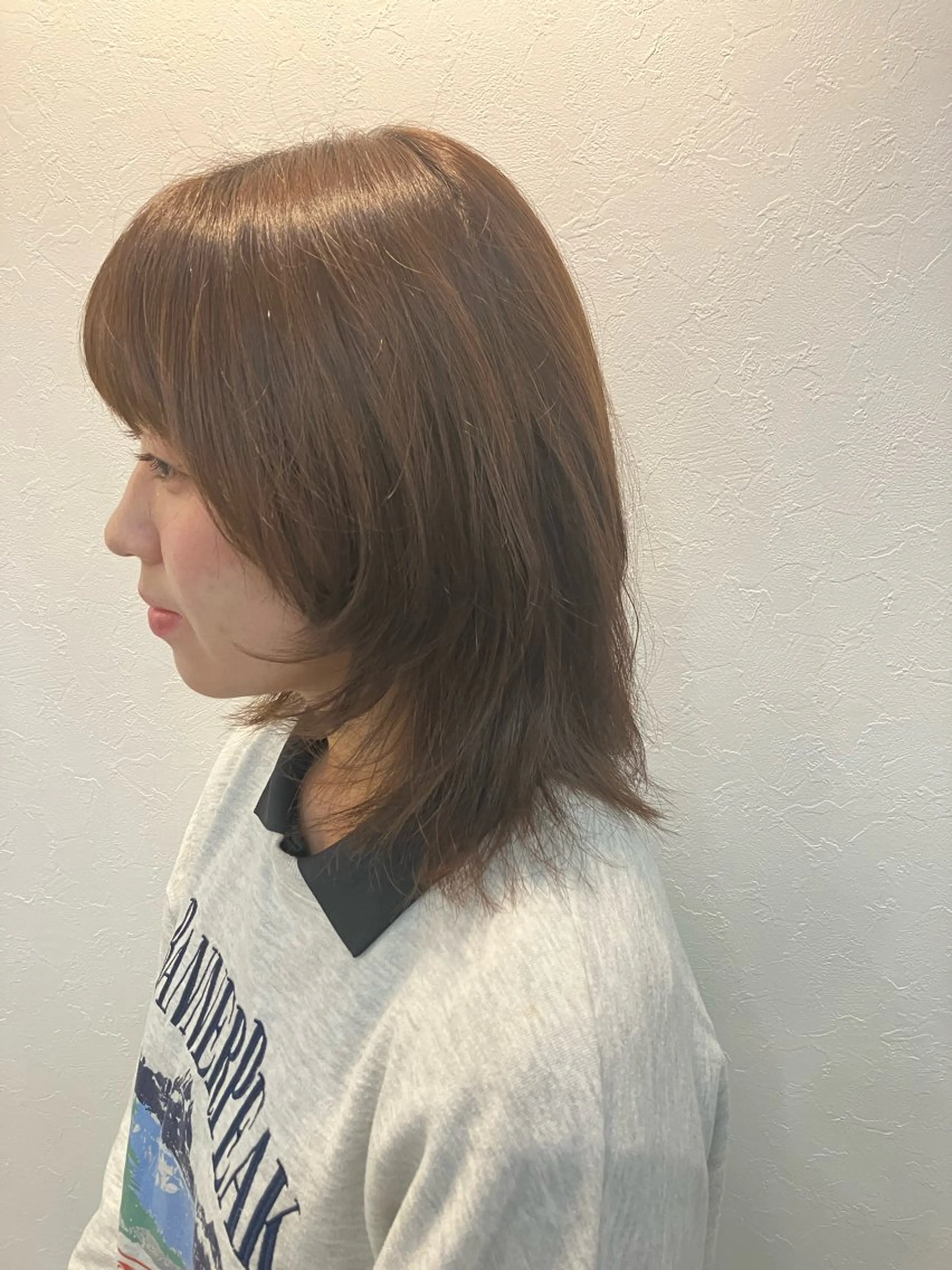 ミディアム well高崎上大類町 /湯浅泳作のヘアスタイル